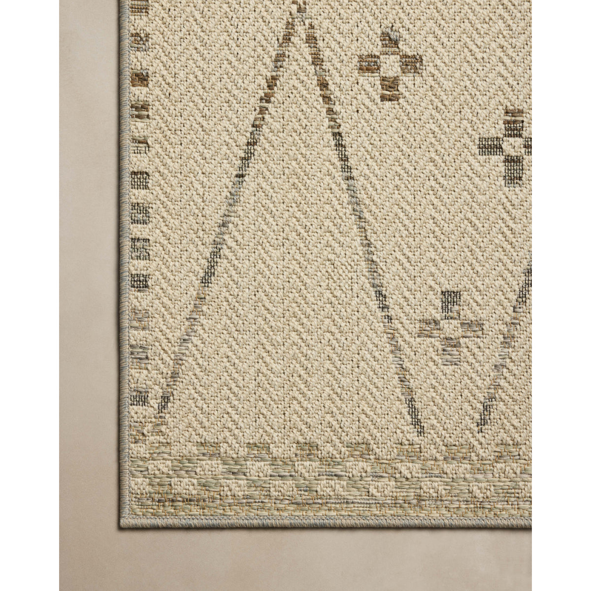 Loloi Saylor Ivory/Pebble Indoor/Outdoor Sample Rug by Loloi