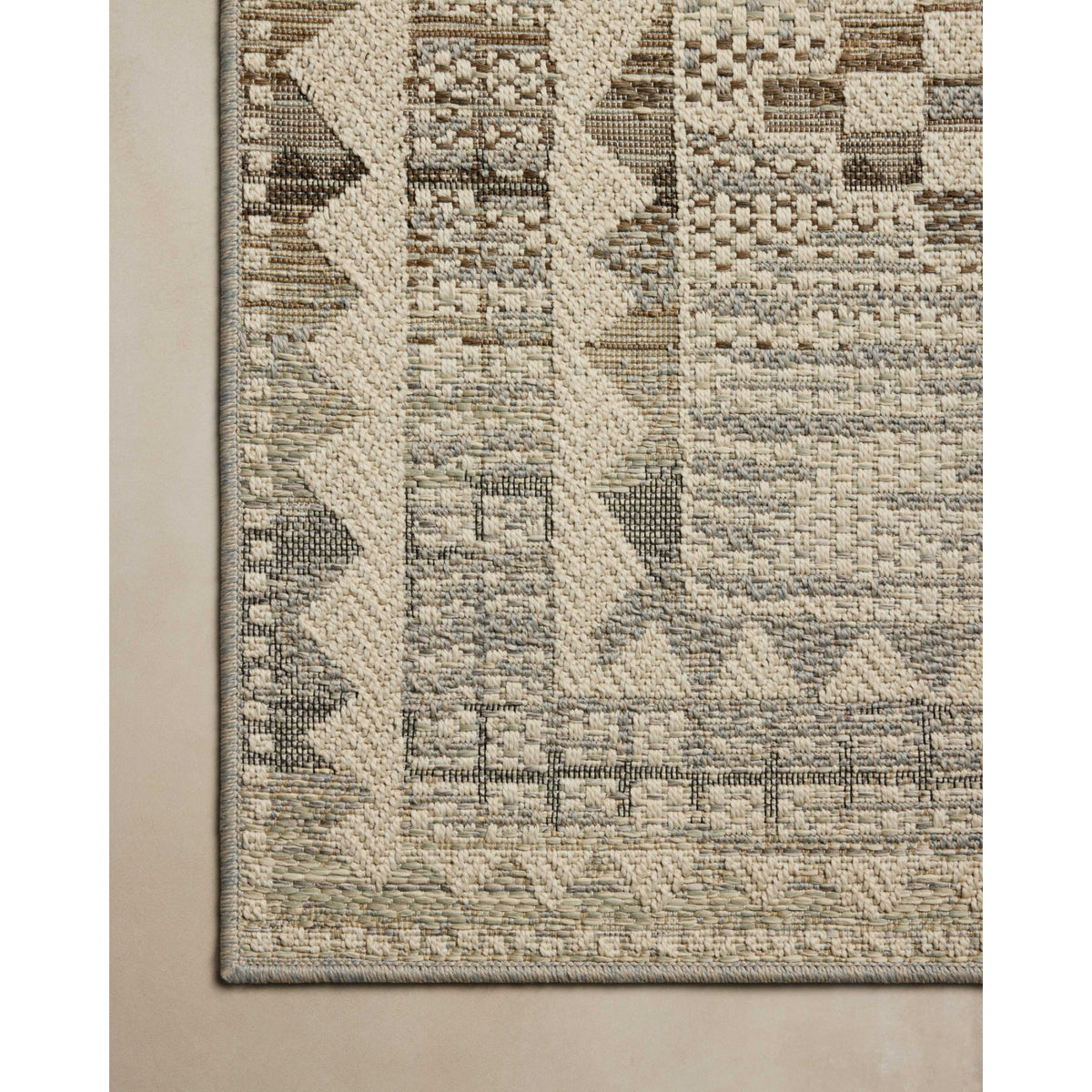 Loloi Saylor Ivory/Granite Indoor/Outdoor Sample Rug by Loloi