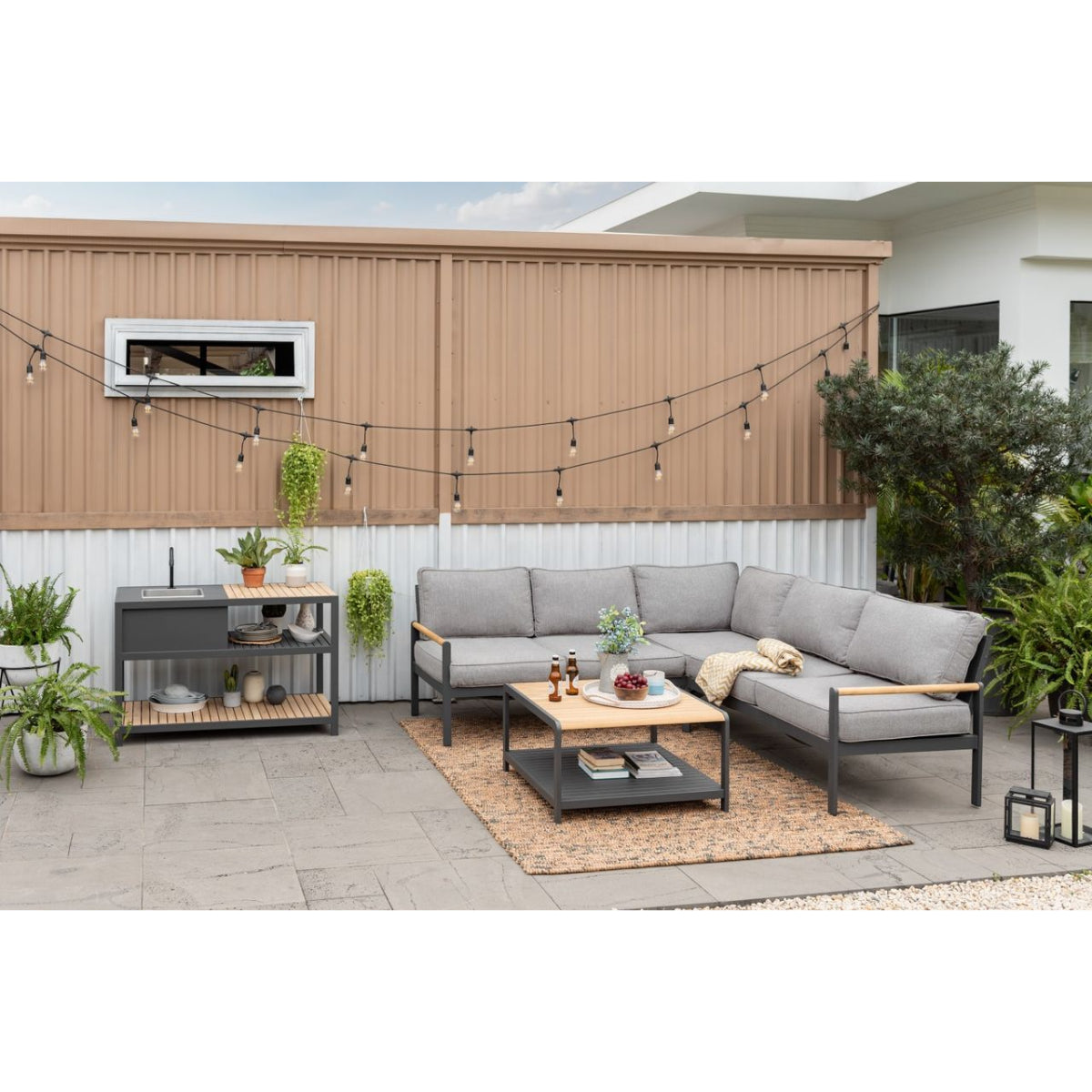 Amber Outdoor Kitchen