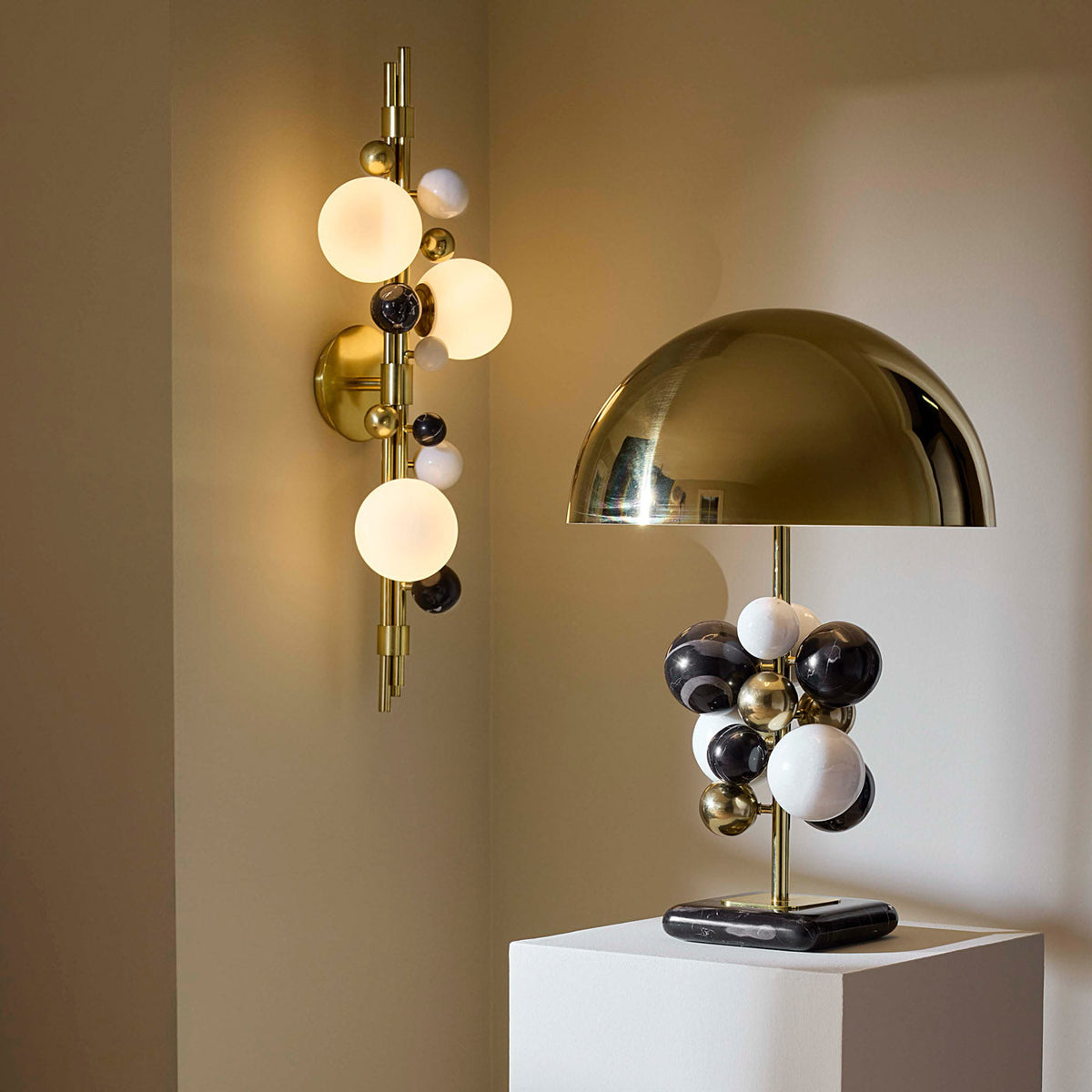 Globo Table Lamp