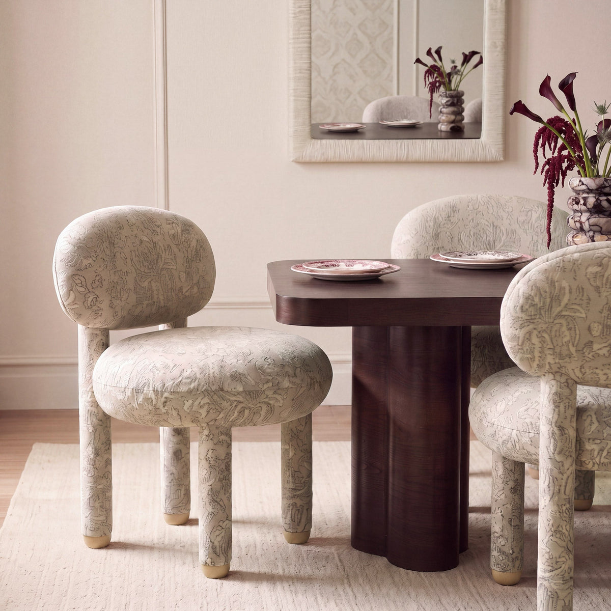 Manu Performance Side Chair