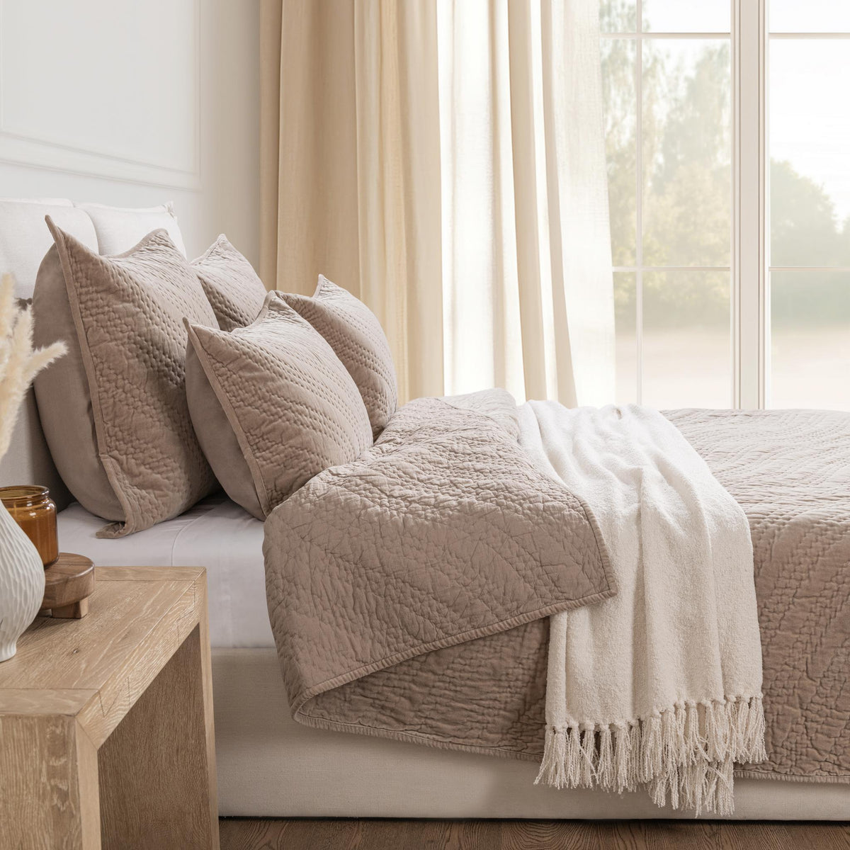 Elms Velvet Quilt