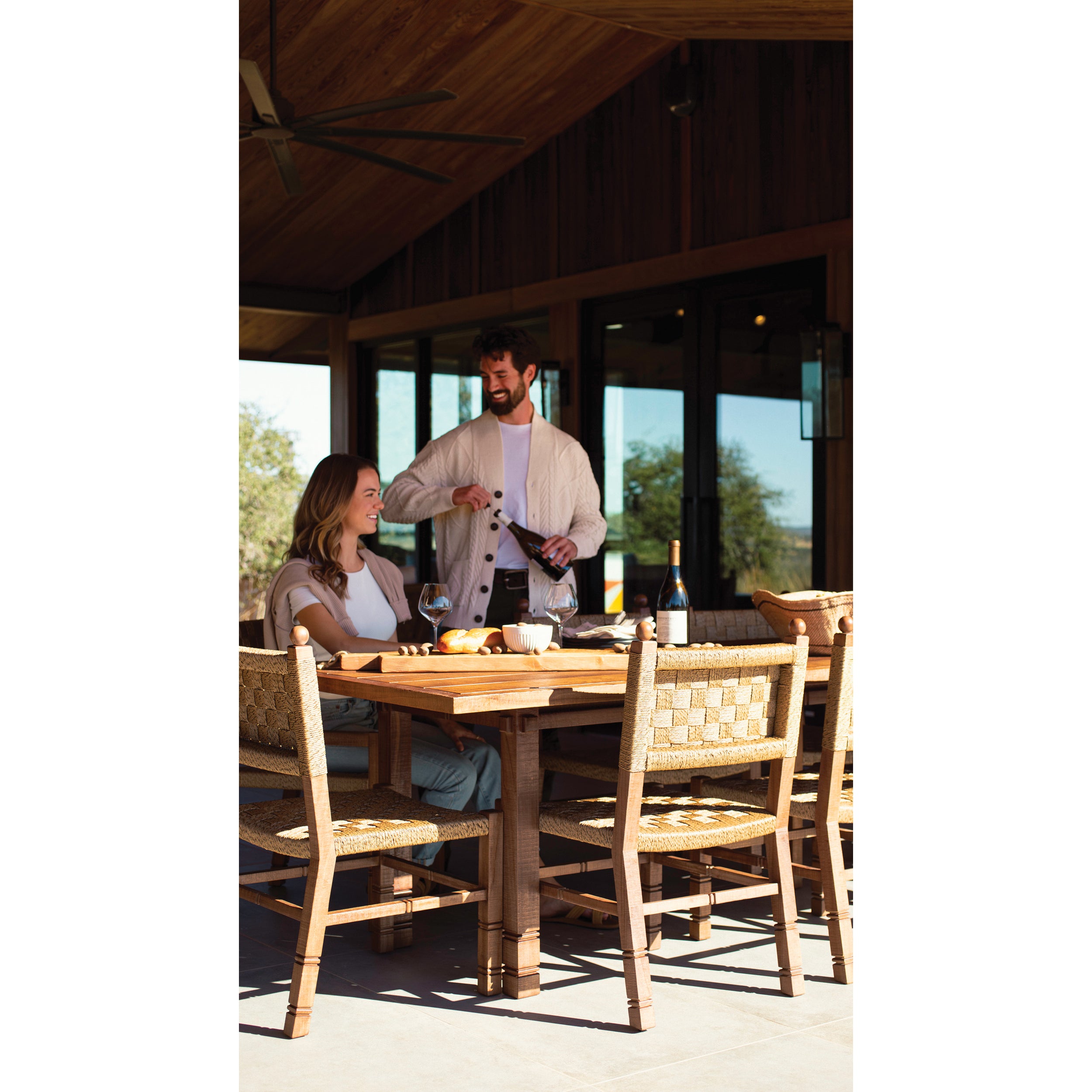 Vaterra Dining Table