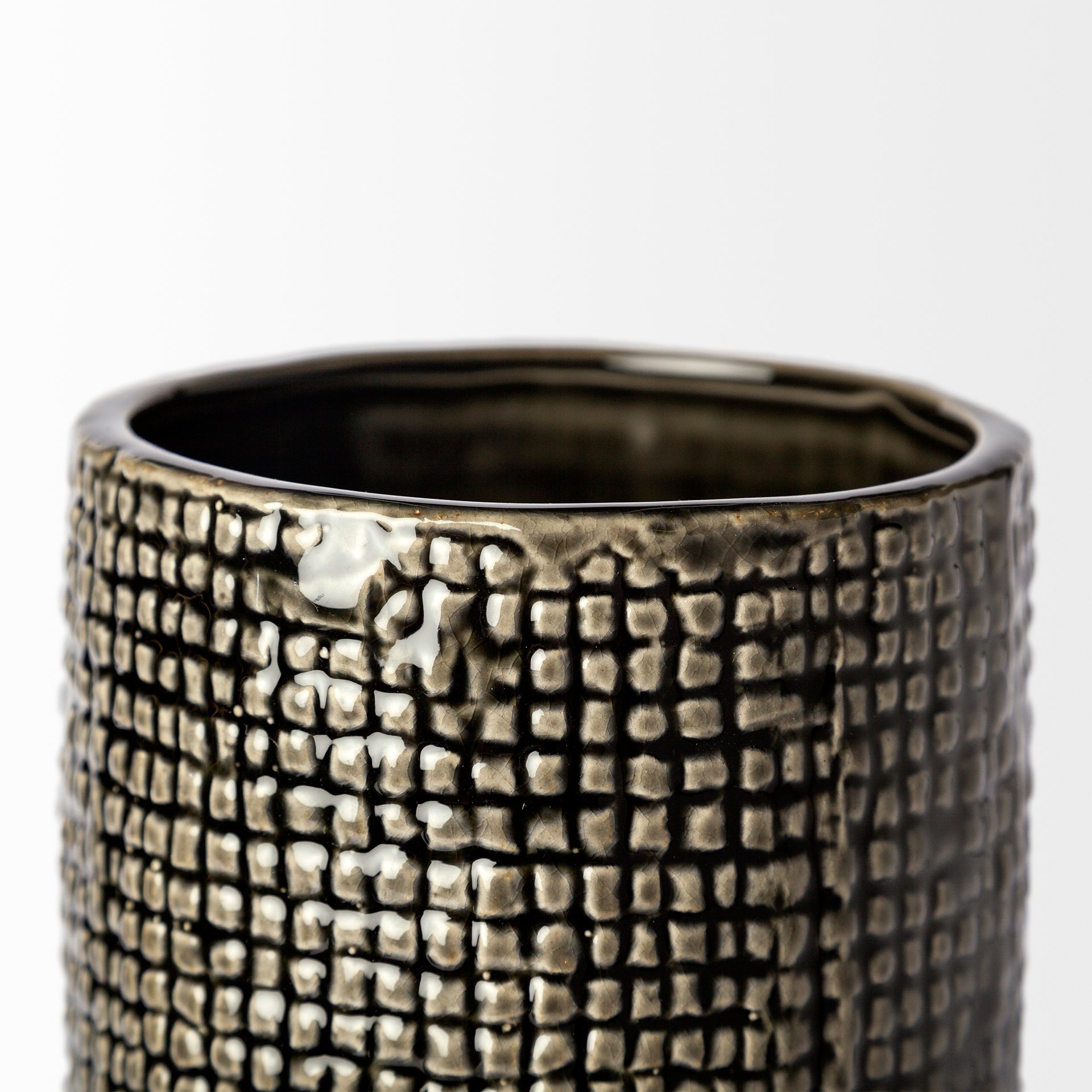 Kona III Large Black with Gold Cylindrical Ceramic Vase Vases Mercana , Black Friday Sale Mercana Furniture Sale, Old Bones Co, Mid Century Furniture Sale, Four Hands Furniture, Black Friday Sale Kona III Large Black with Gold Cylindrical Ceramic Vase,Gus Sale, Perigold Kona III Large Black with Gold Cylindrical Ceramic Vase Vases Black Friday Sale , Perigold Sale Kona III Large Black with Gold Cylindrical Ceramic Vase,Kona III Large Black with Gold Cylindrical Ceramic Vase Lulu and Georgia, Burke Decor Sal