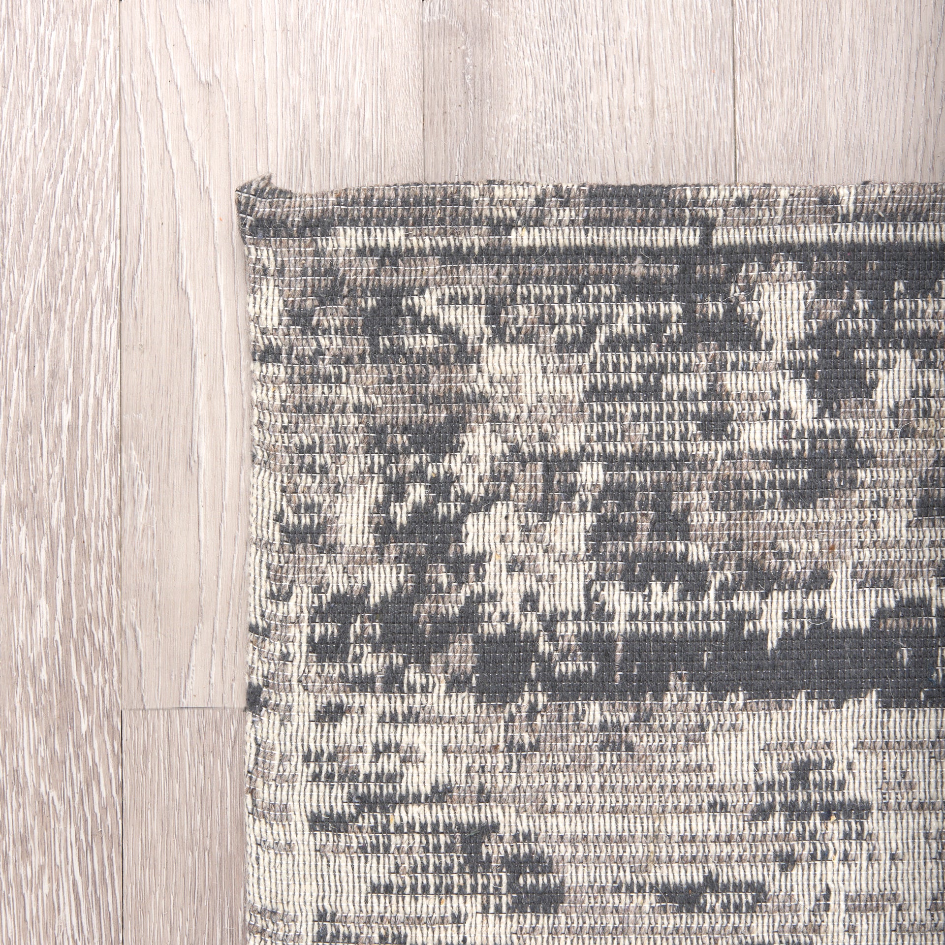 Greyson 8 x 10 Gray Wool and Polyester Area Rug