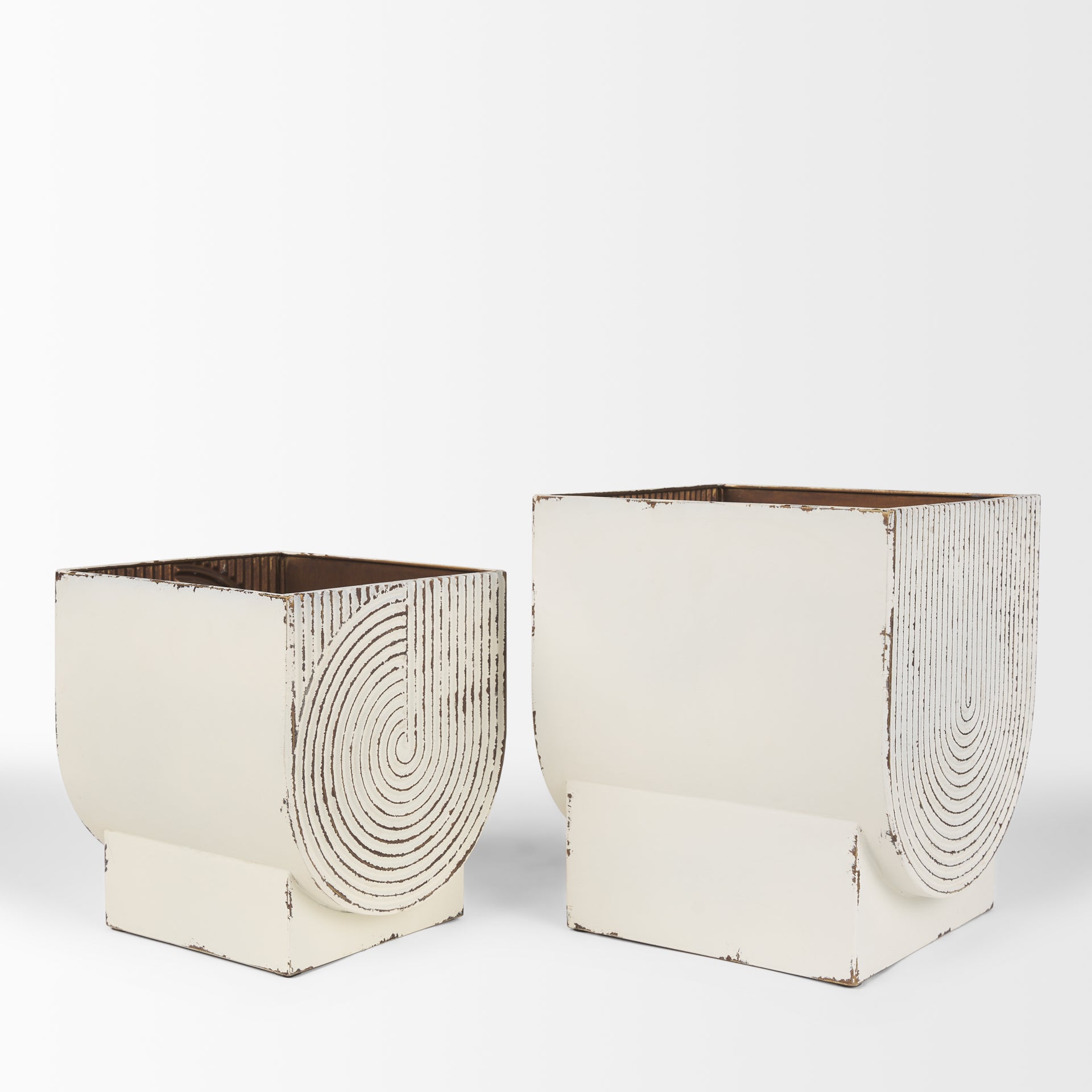 Medina Off White with Gold Antiquing Metal Planters - Set of 2