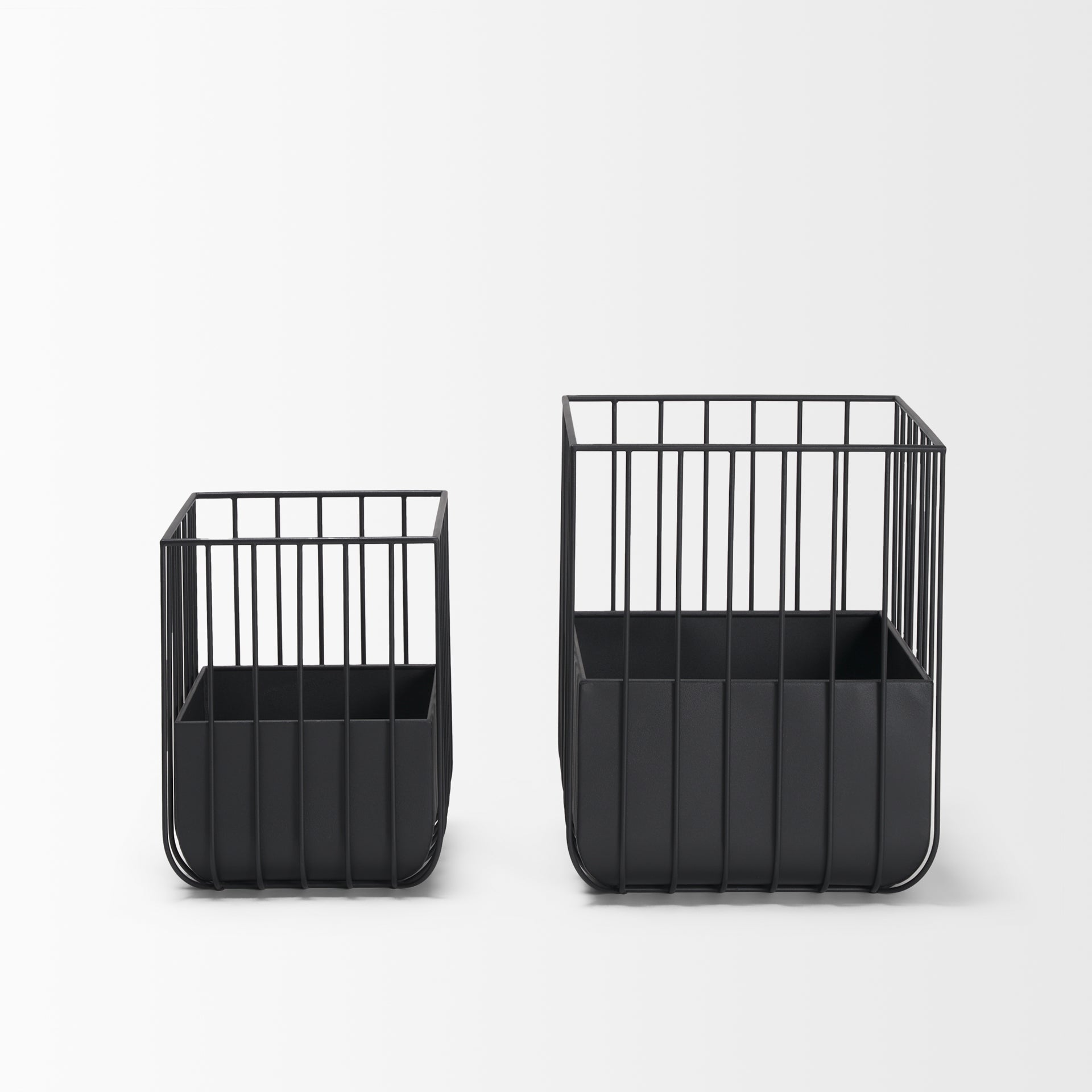 Verna Matte Black Wire Cage Metal Planters - Set of 2
