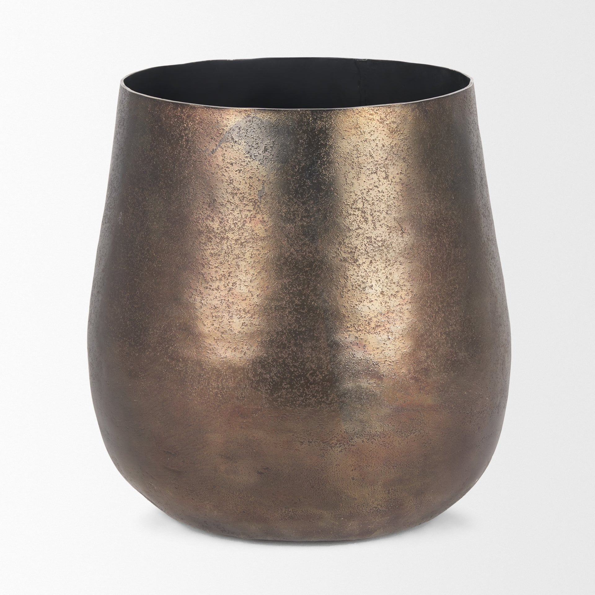 Quade Gold Metal Planter Planters Mercana , Black Friday Sale Mercana Furniture Sale, Old Bones Co, Mid Century Furniture Sale, Four Hands Furniture, Black Friday Sale Quade Gold Metal Planter,Gus Sale, Perigold Quade Gold Metal Planter Planters Black Friday Sale , Perigold Sale Quade Gold Metal Planter,Quade Gold Metal Planter Lulu and Georgia, Burke Decor Sale Quade Gold Metal Planter, www.oldbonesco.com