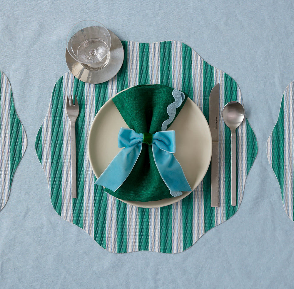 Festive Stripe Scallop Placemat
