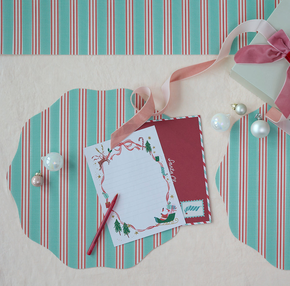 Festive Stripe Scallop Placemat
