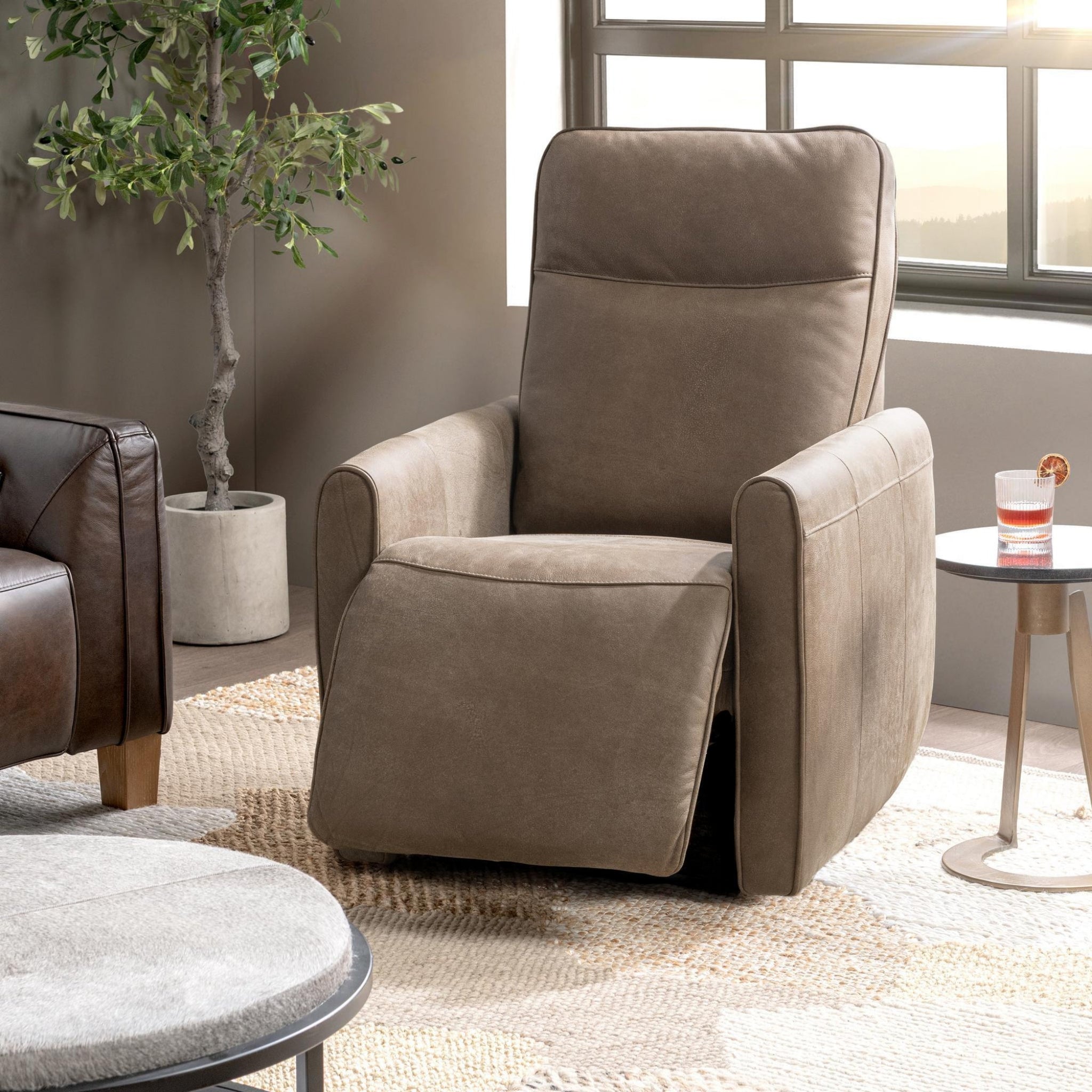 Vivica Power Recliner