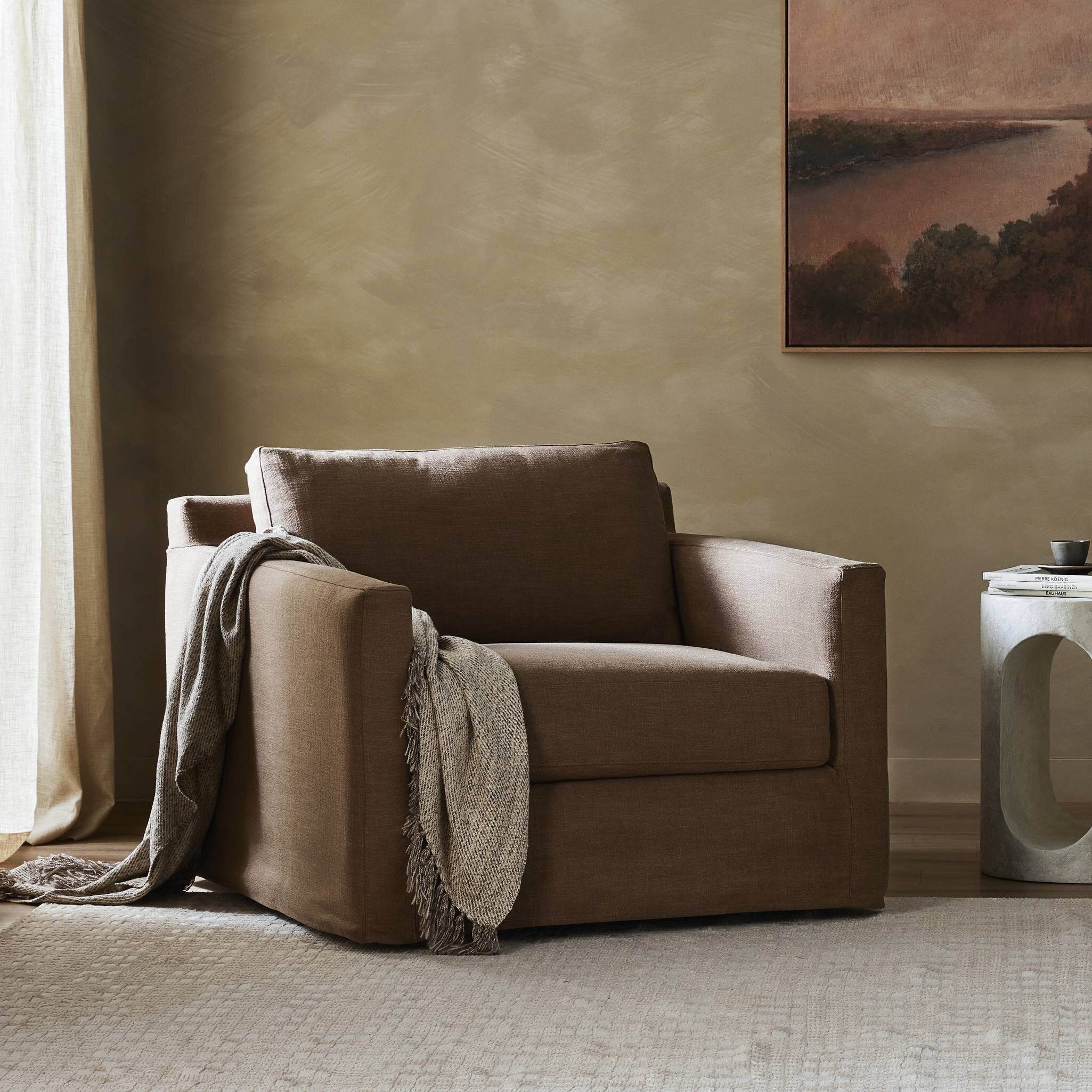 Hampton Slipcover Swivel Chair