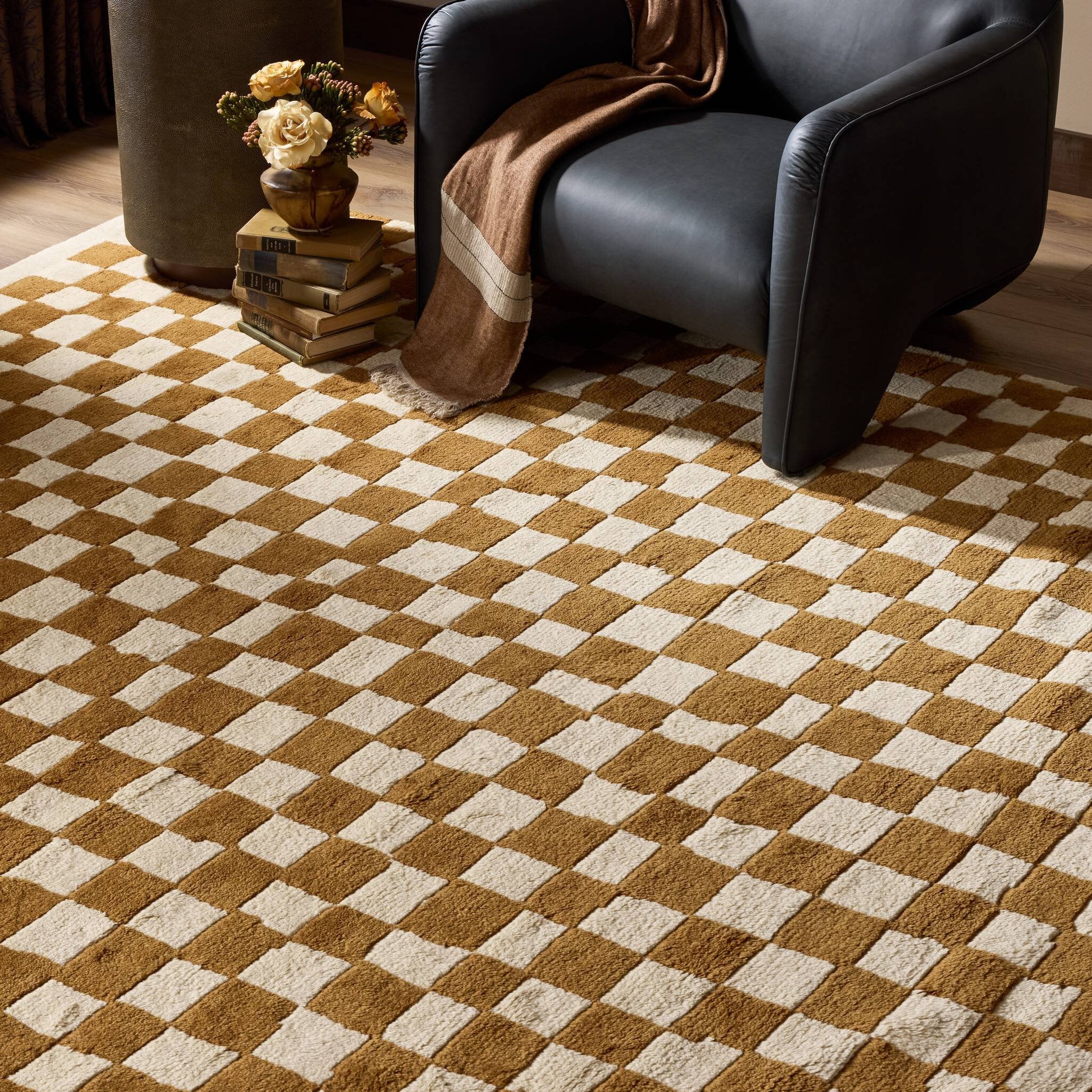 Sinead Hand-Knotted Rug