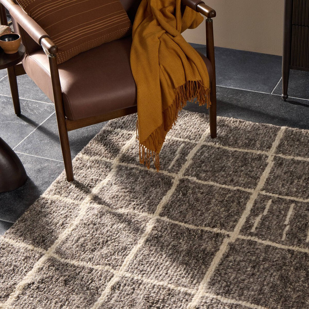 Sumlin Hand-Knotted Rug