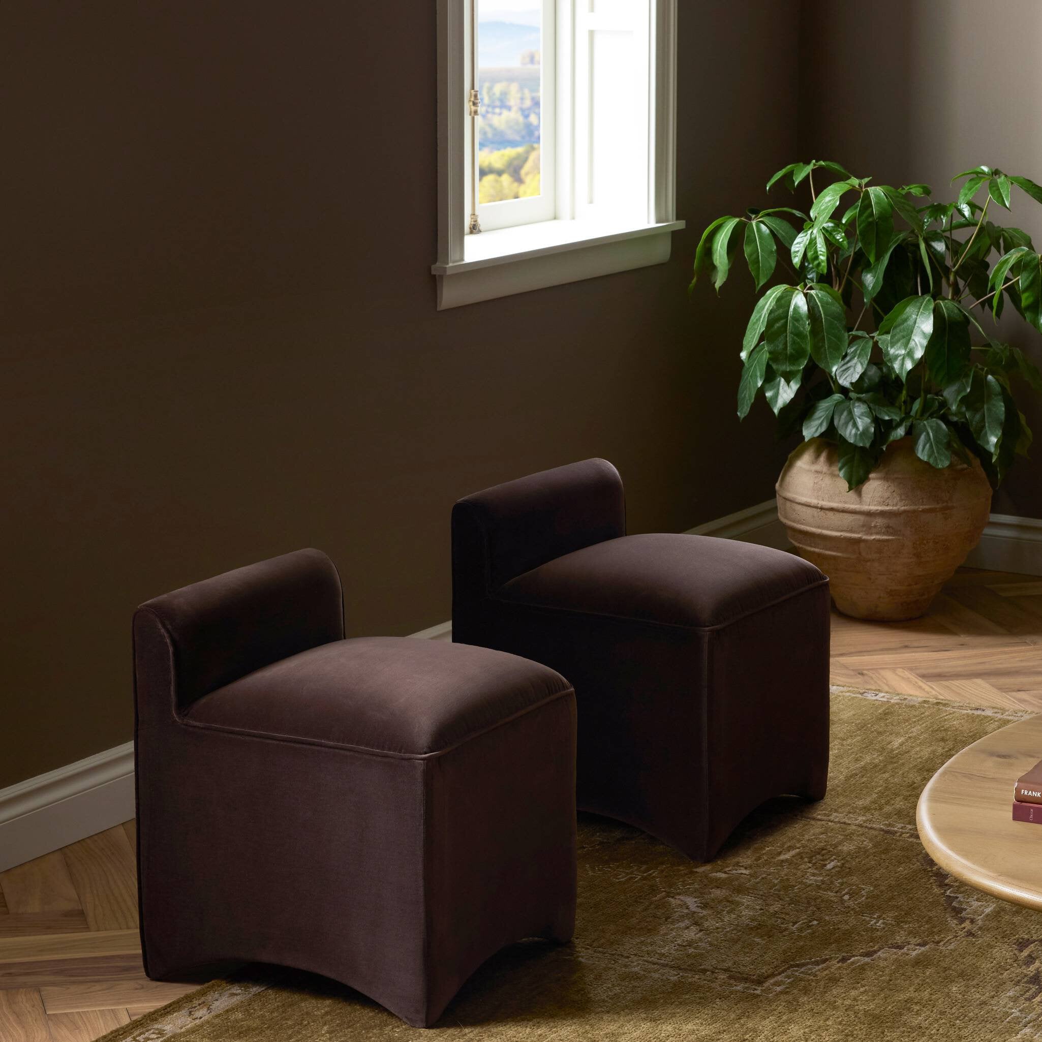 Allonia Accent Stool