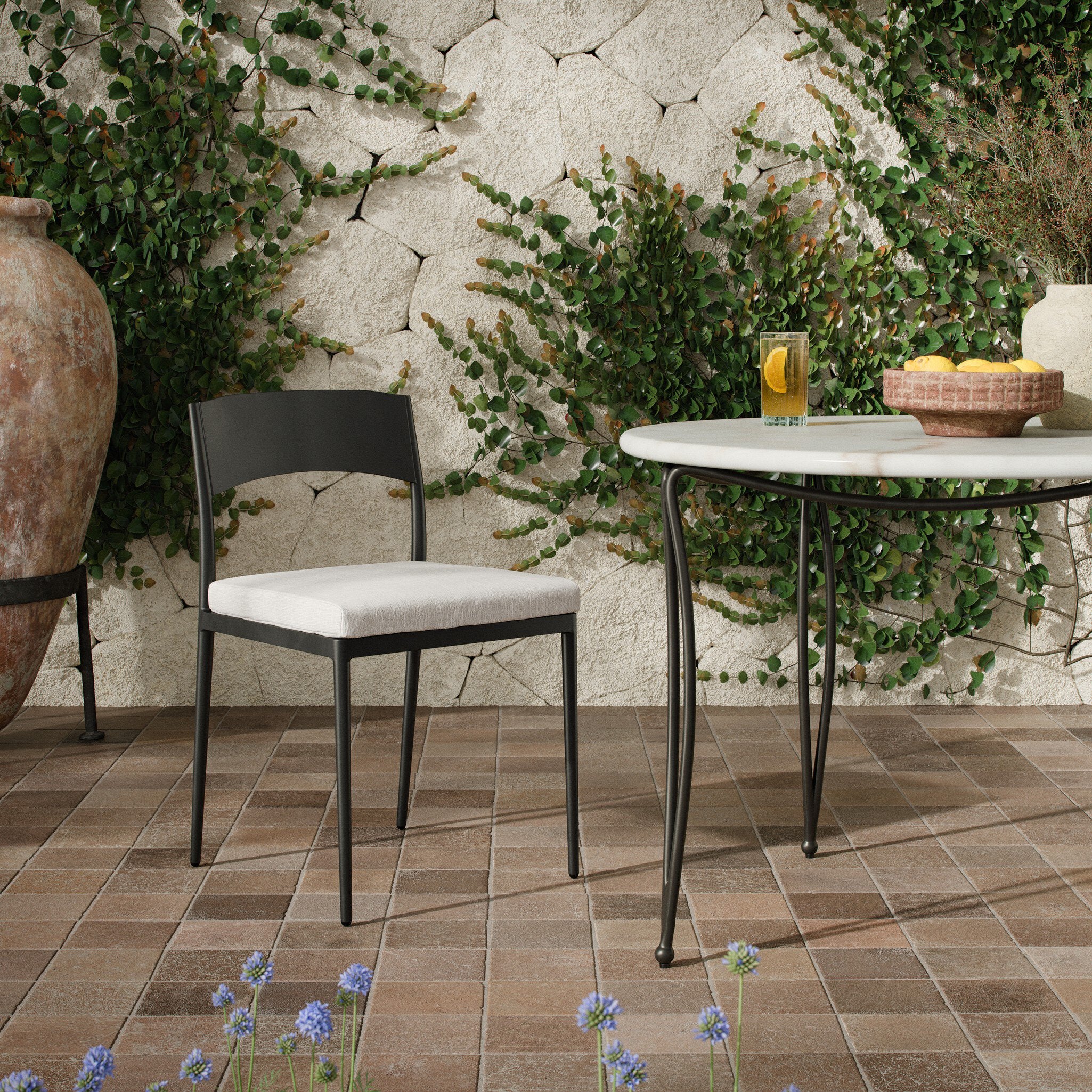 Otso Outdoor Dining Chair - Vergo Cream