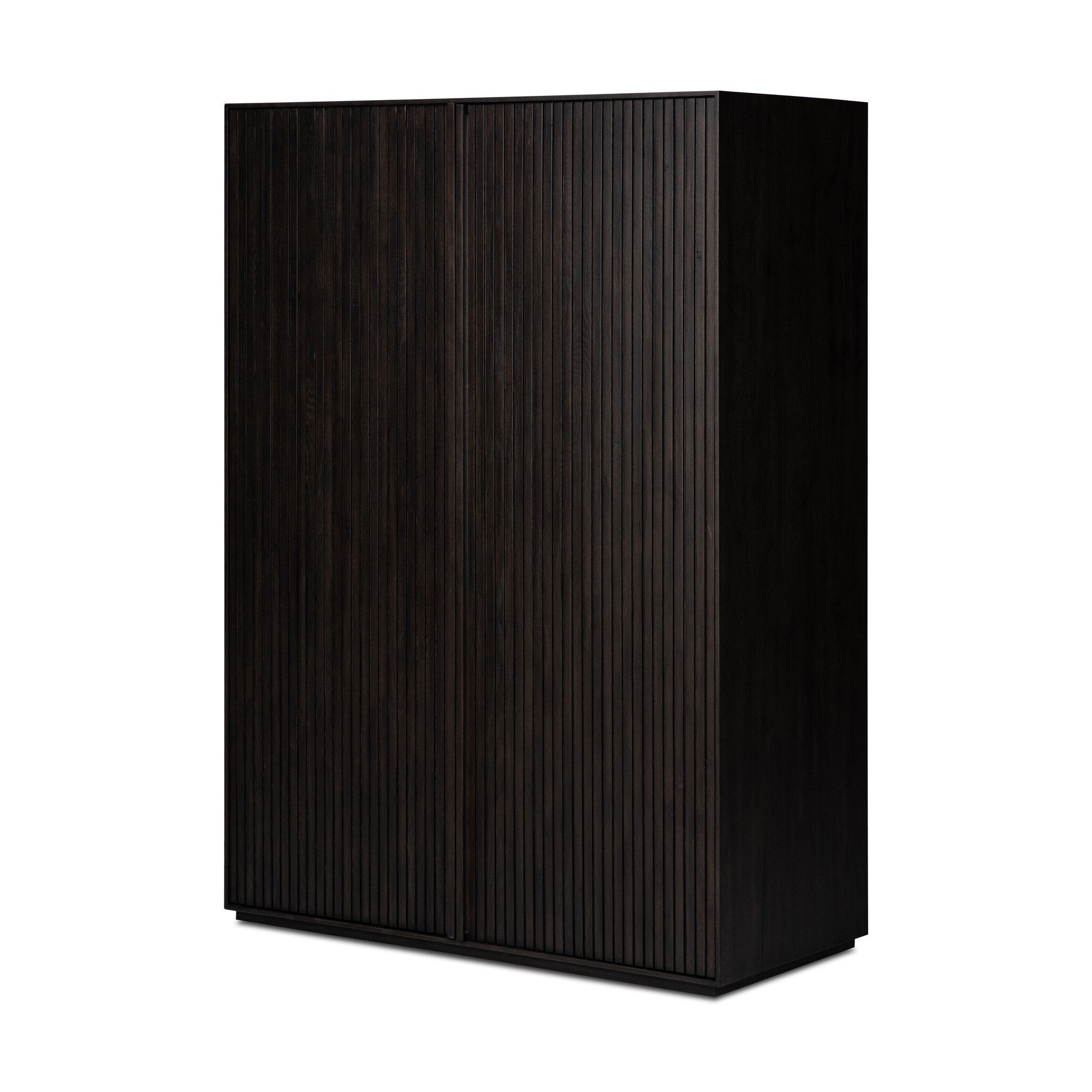 Leo Cabinet