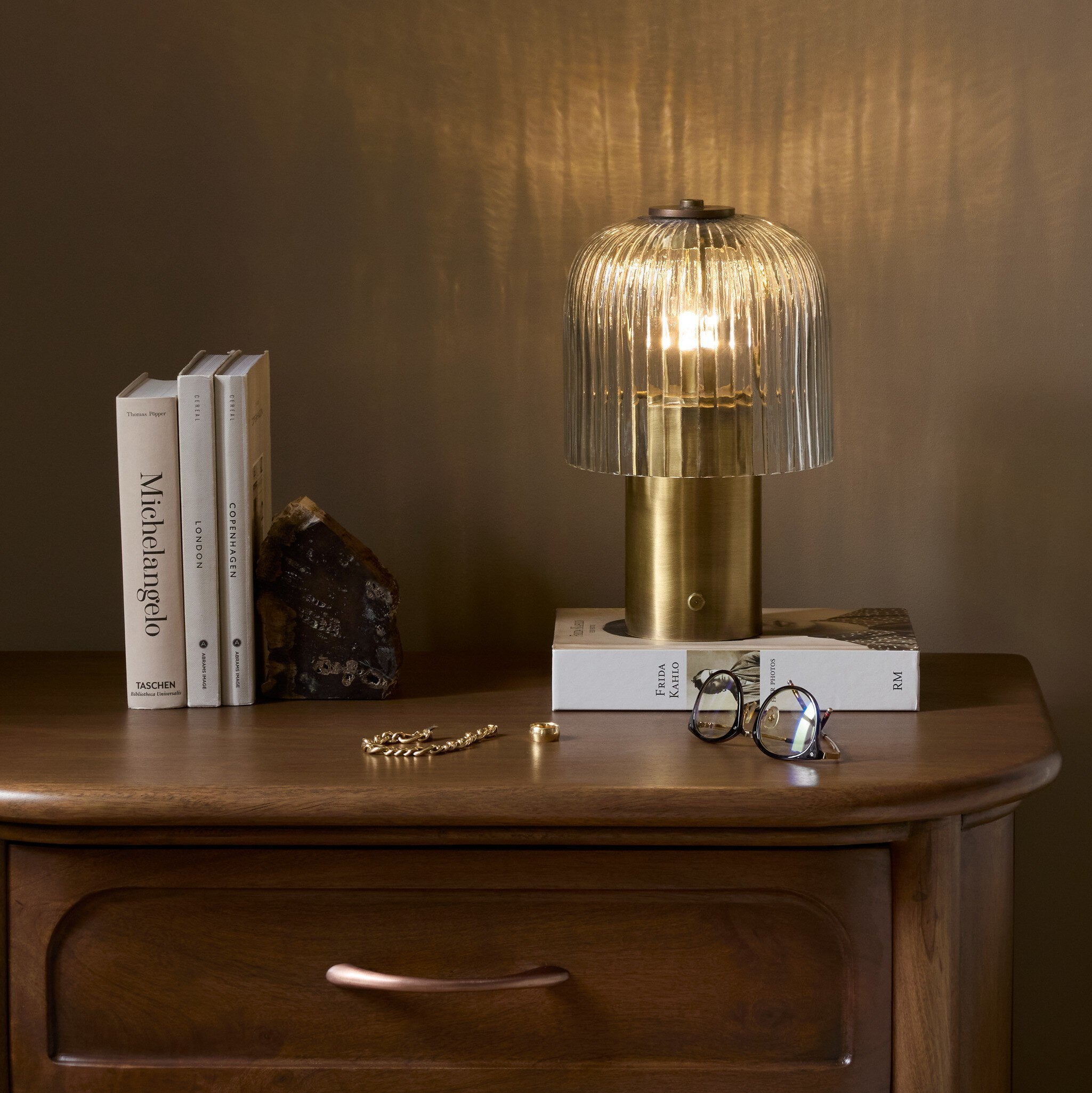 Nomi Cordless Table Lamp
