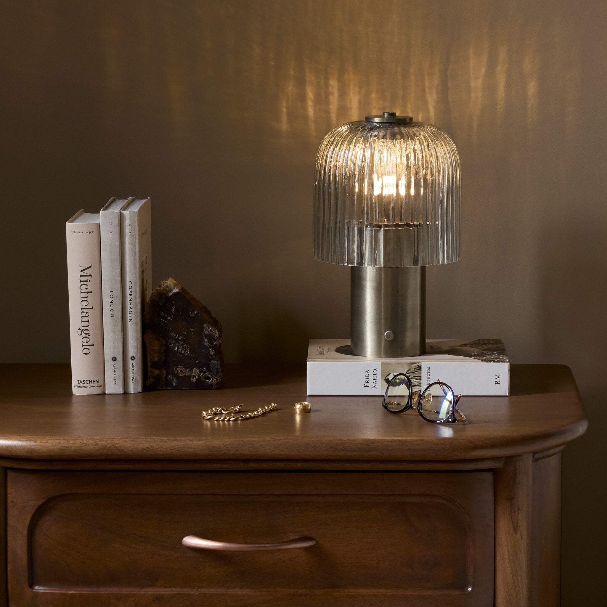 Nomi Cordless Table Lamp