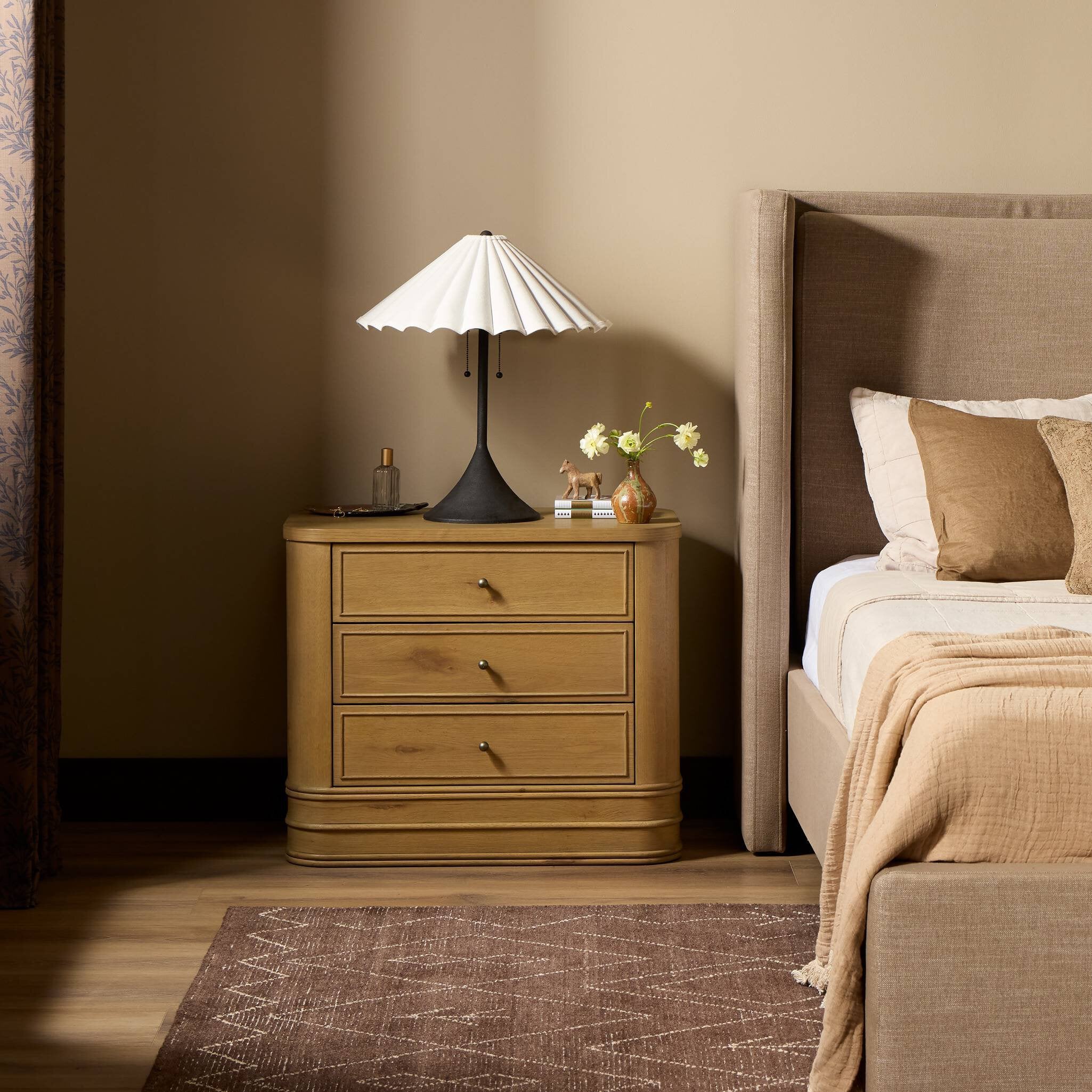 Minnie Nightstand - Aged Natural Oak Veneer