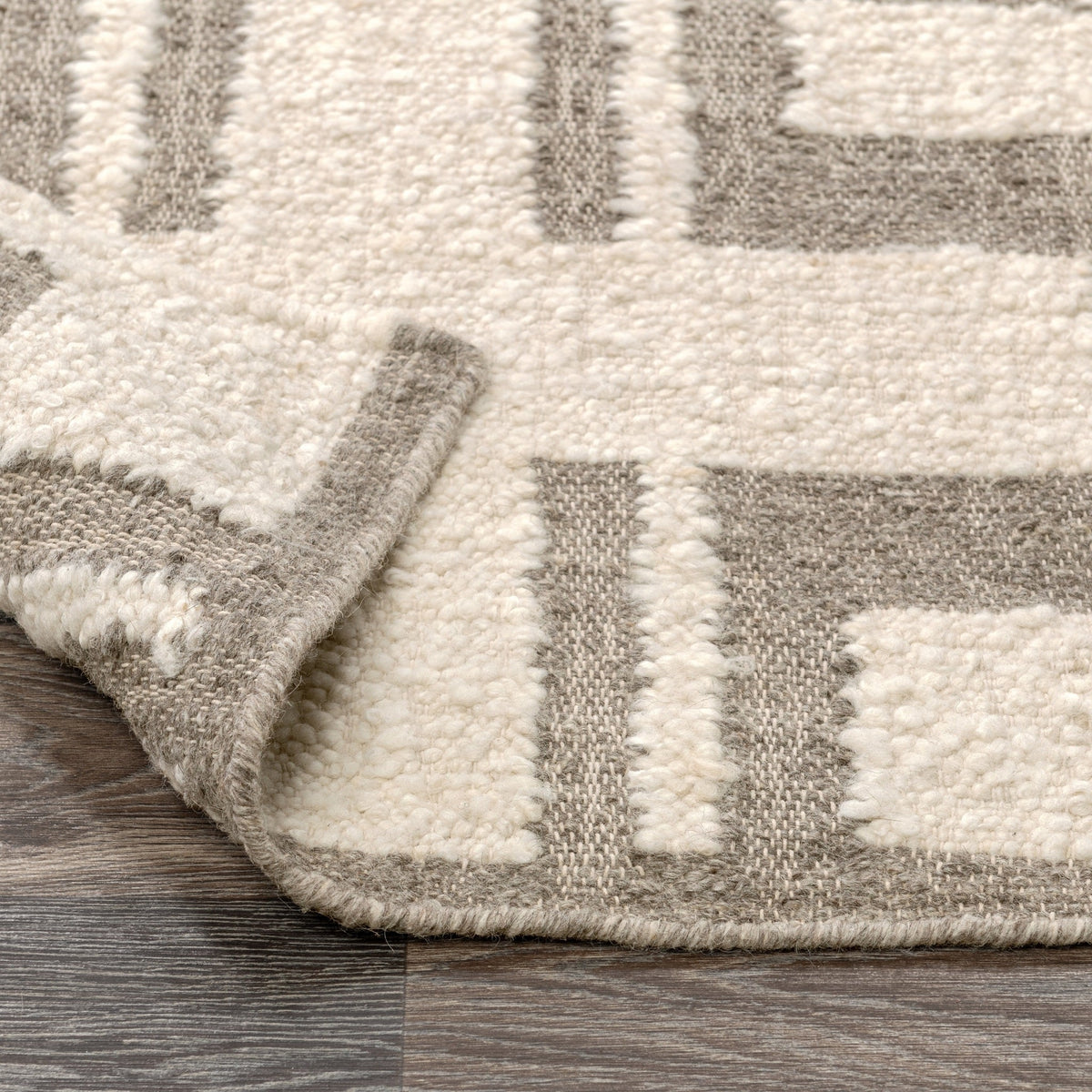 Kavala Charcoal/Ivory Rug