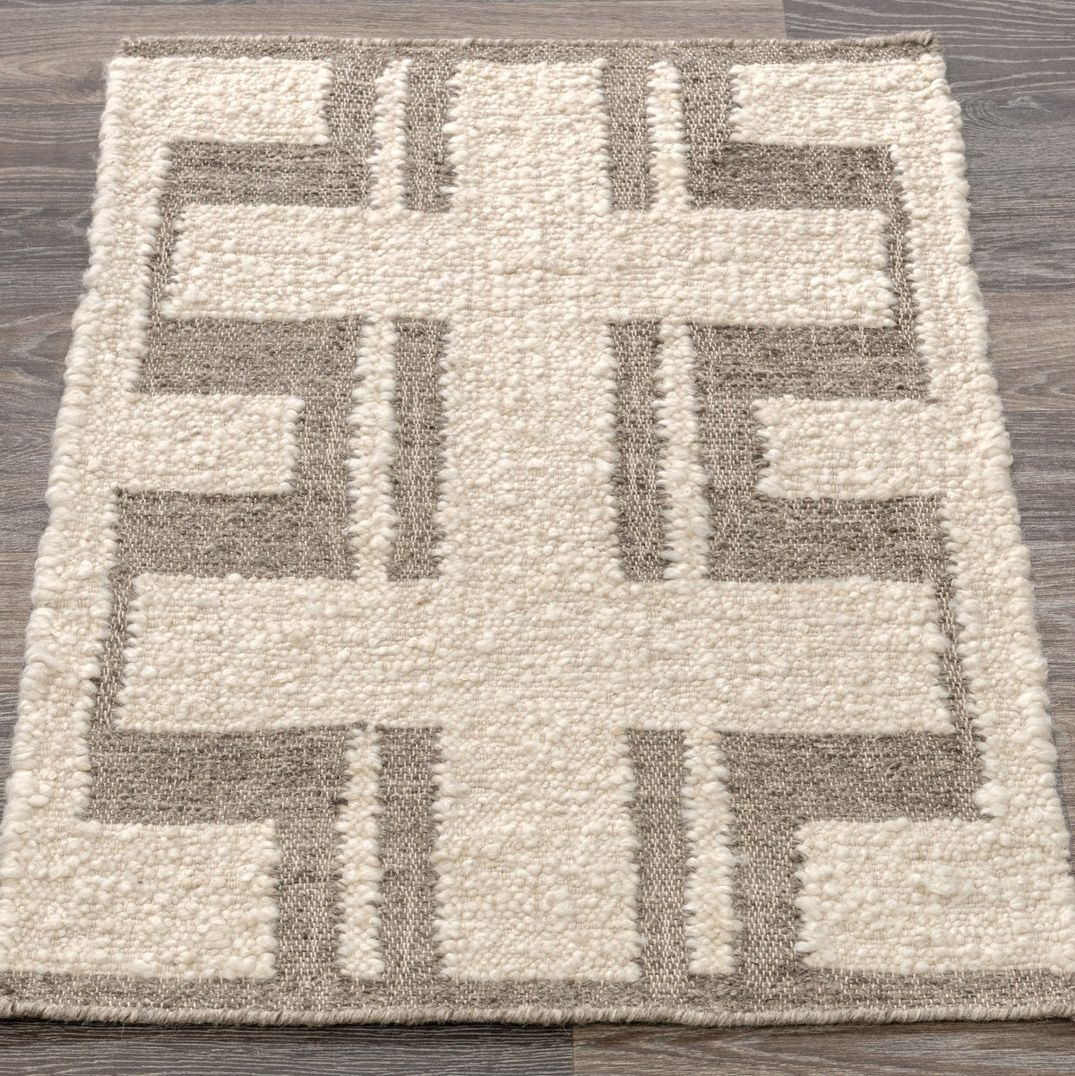 Kavala Charcoal/Ivory Rug