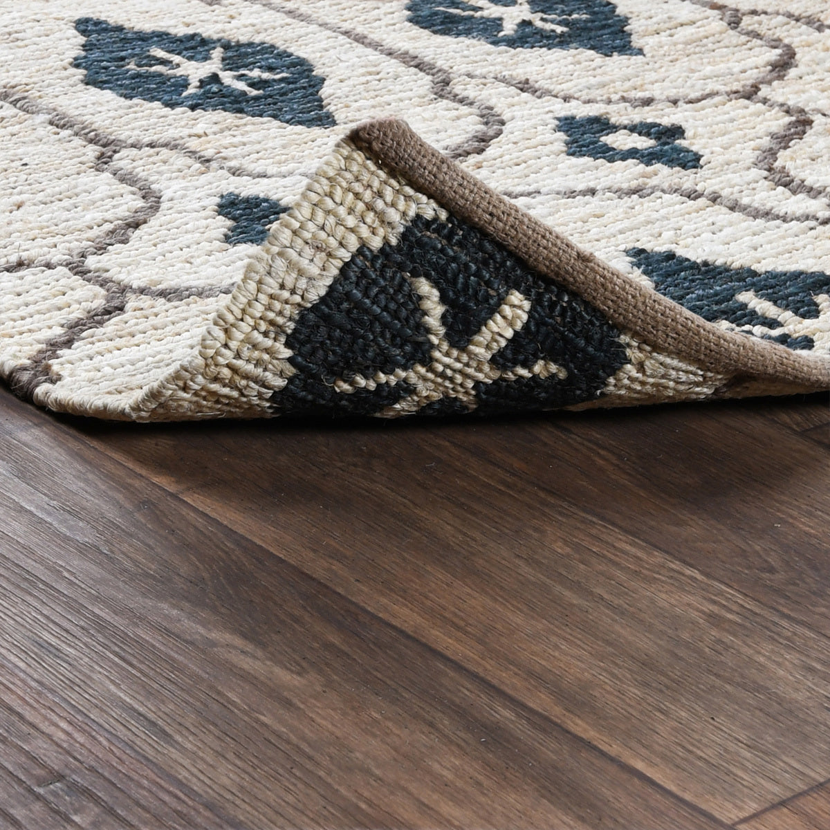 Tanami Soumak Ivory Multi 12" X 12" Rug