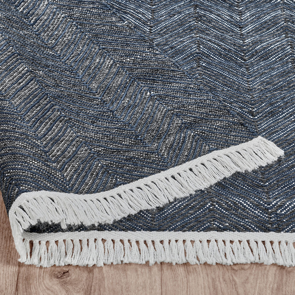 Indoor/Outdoor Augusta Navy Rug
