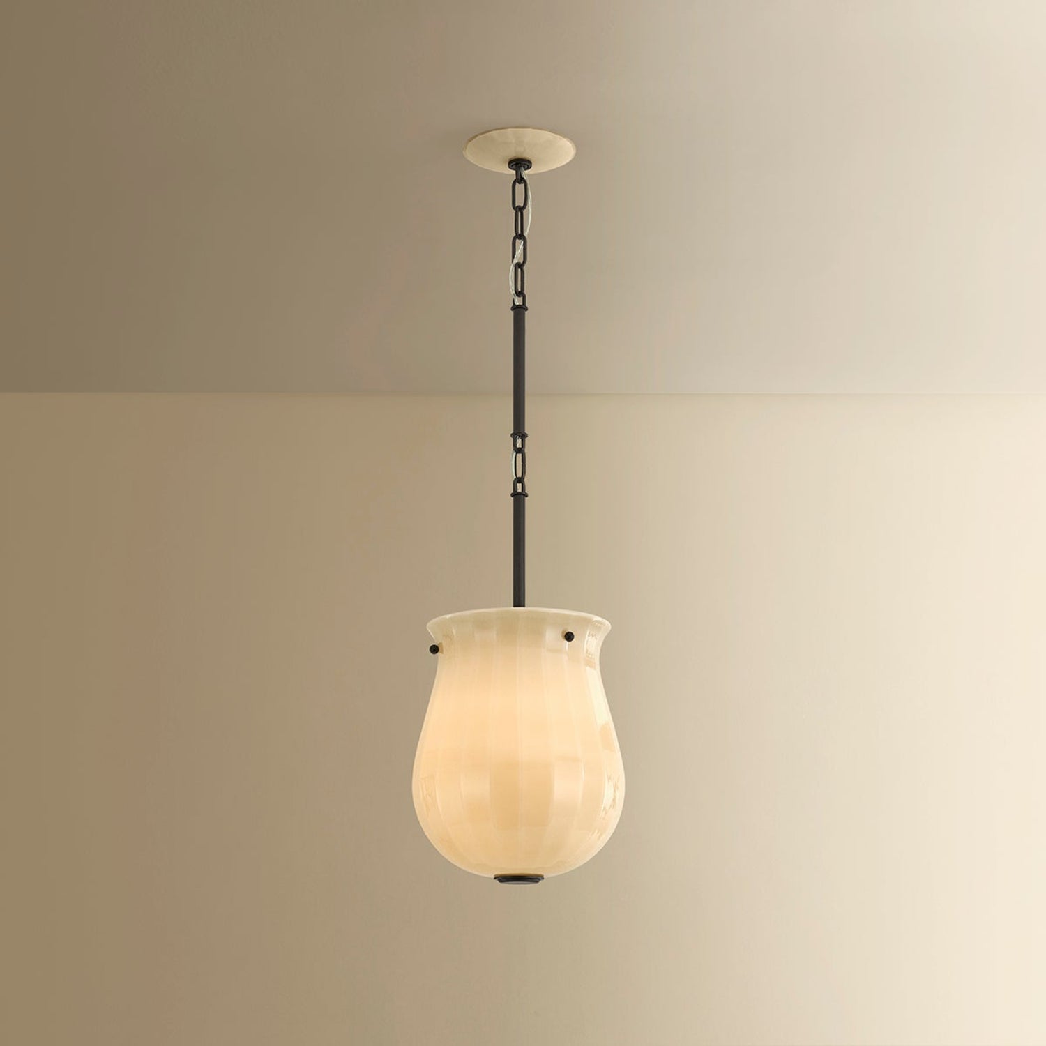 Nevins Pendant