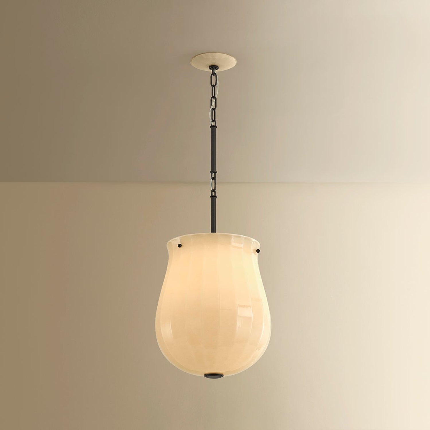 Nevins Pendant