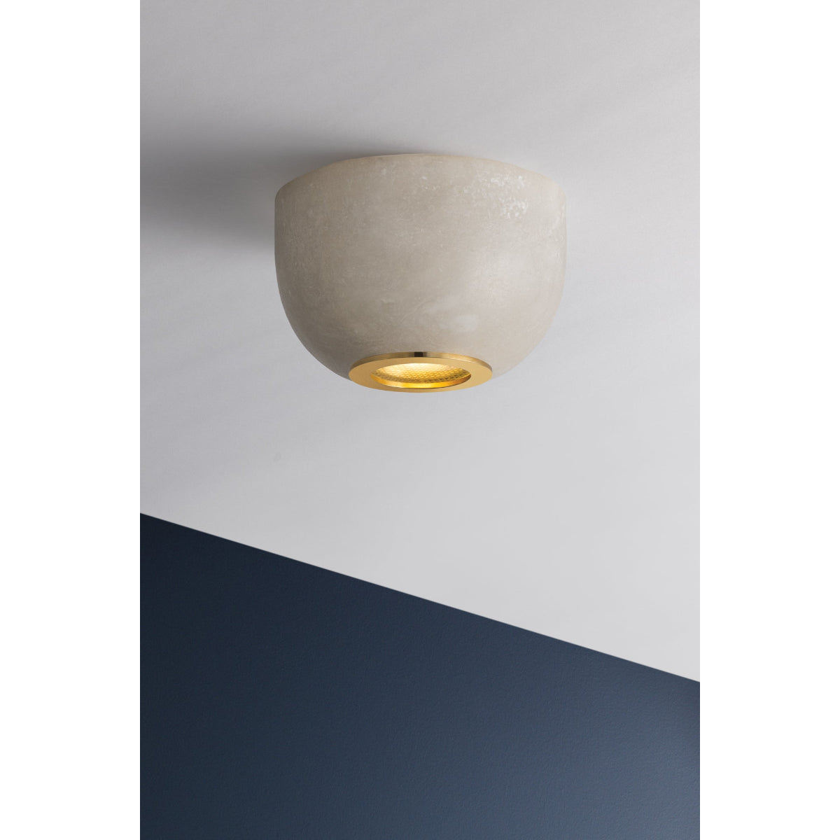 Bains Corner Flush Mount