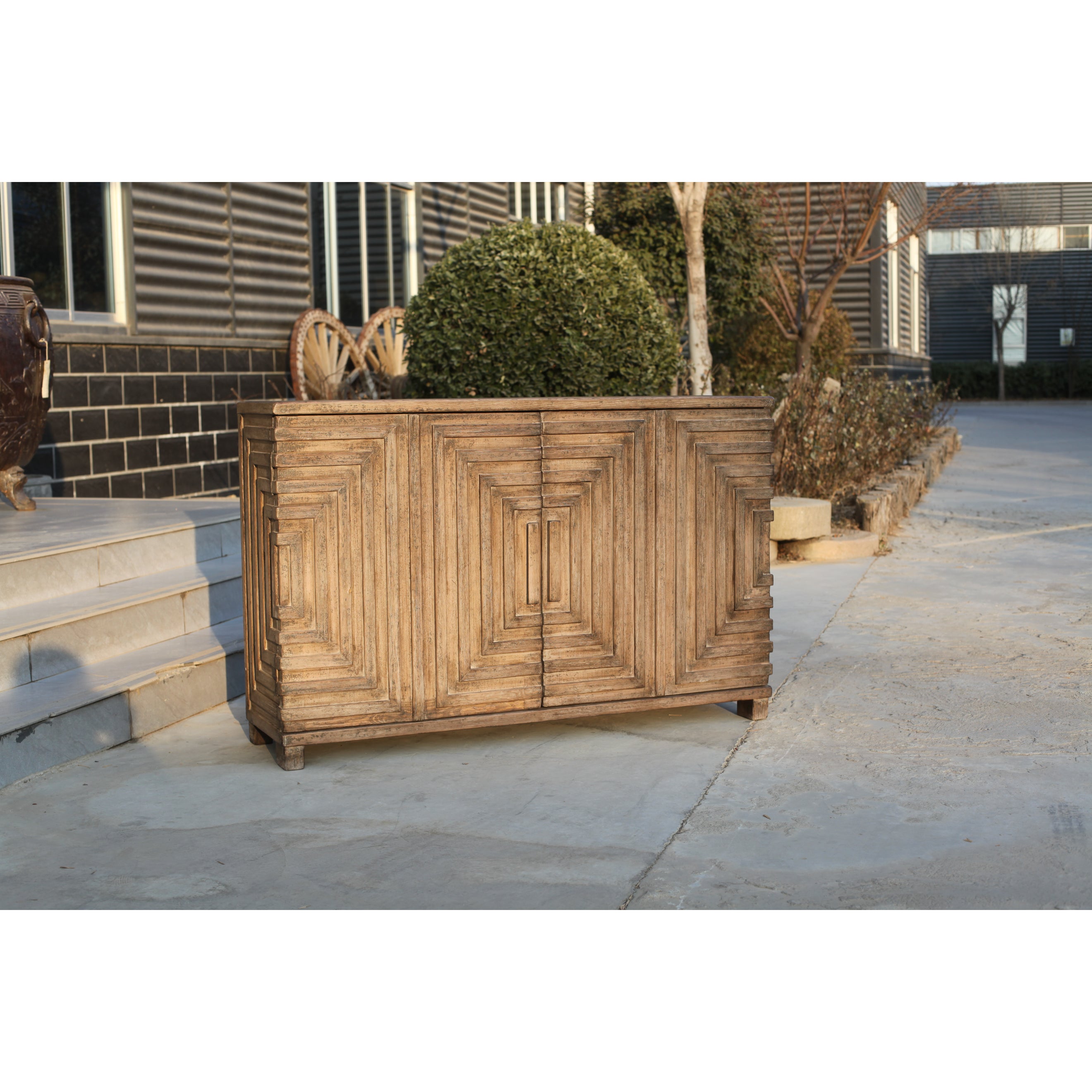 Saint Entrance Sideboard