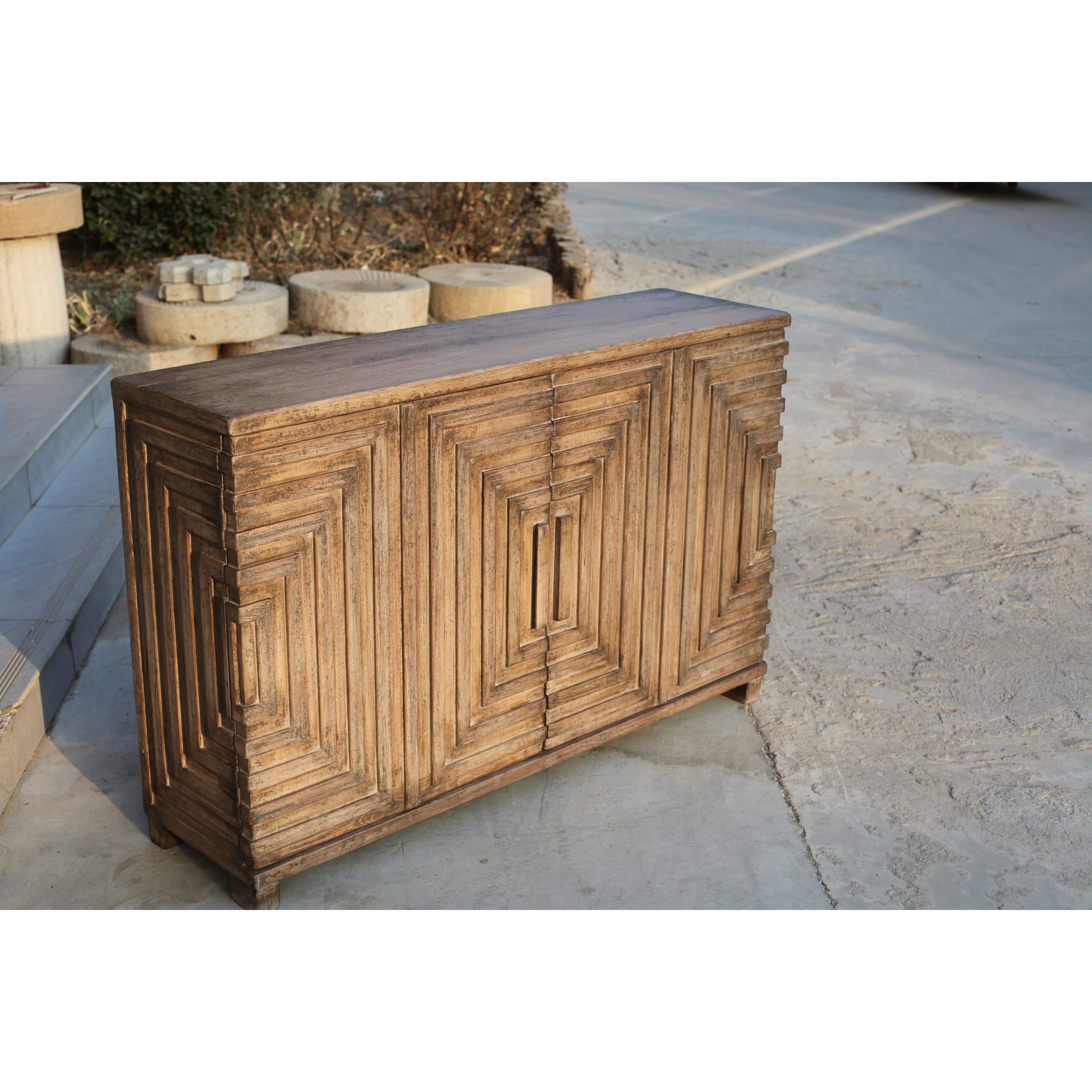 Saint Entrance Sideboard