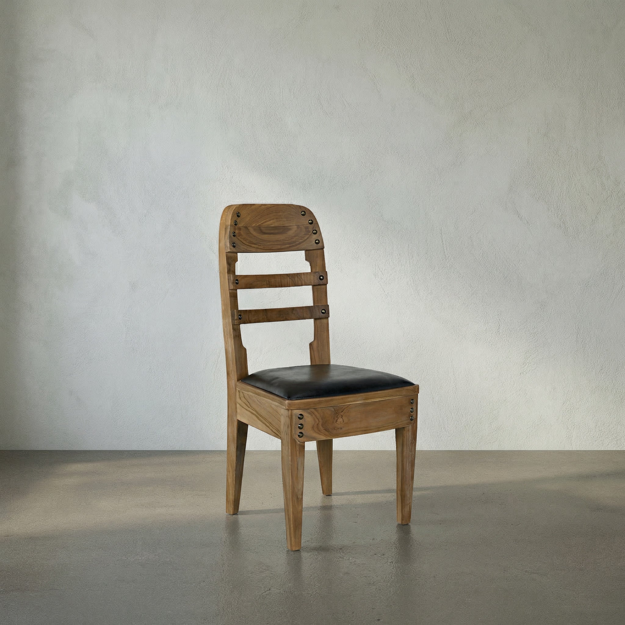 Laila Chair