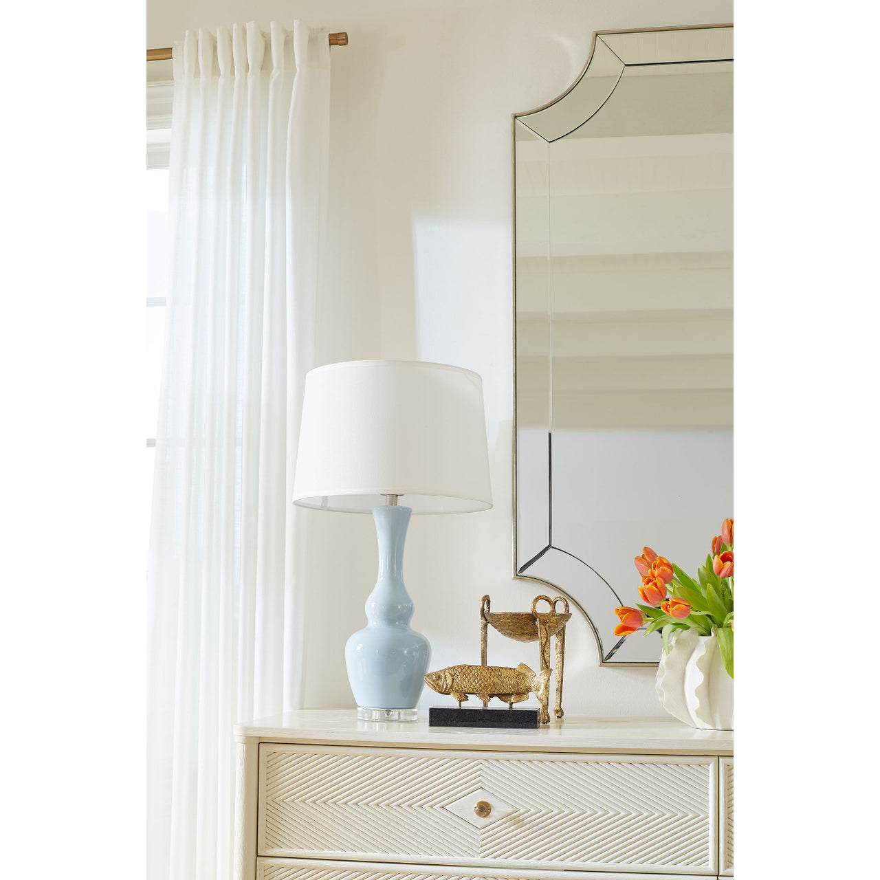 Ansonia 17" Lamp with Shade