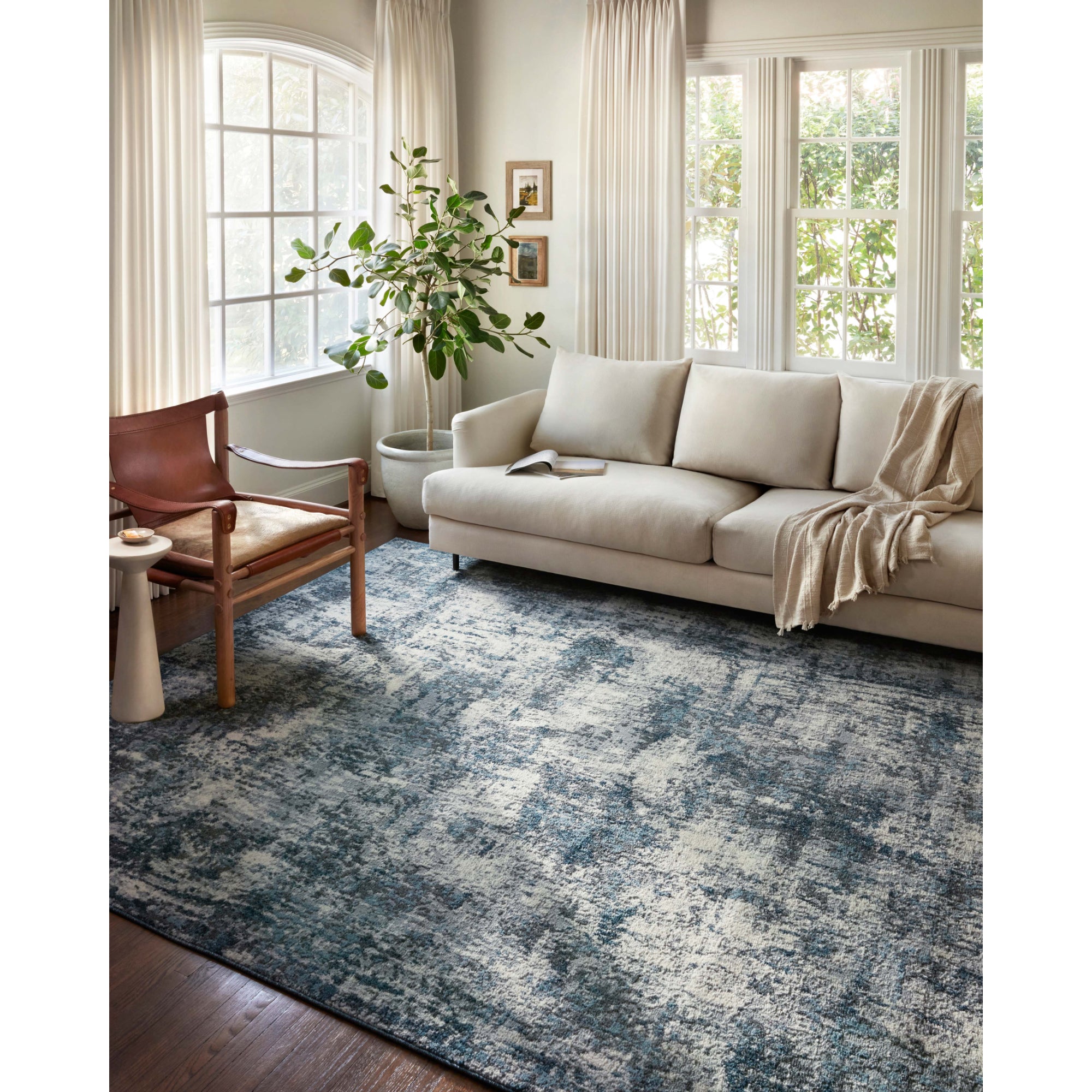 Loloi Austen Natural/Ocean Rug