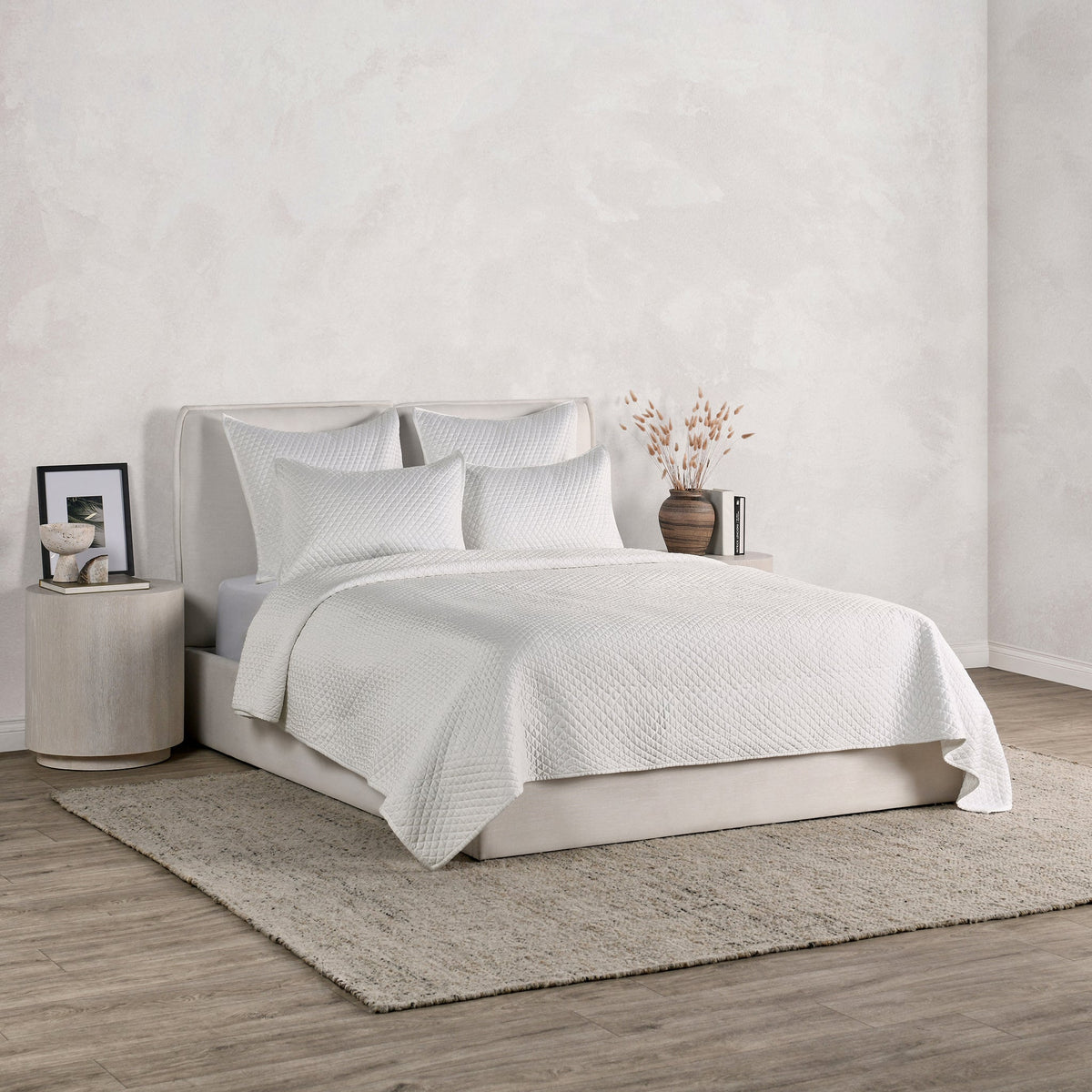 Diamond 3pc Queen Quilt Set