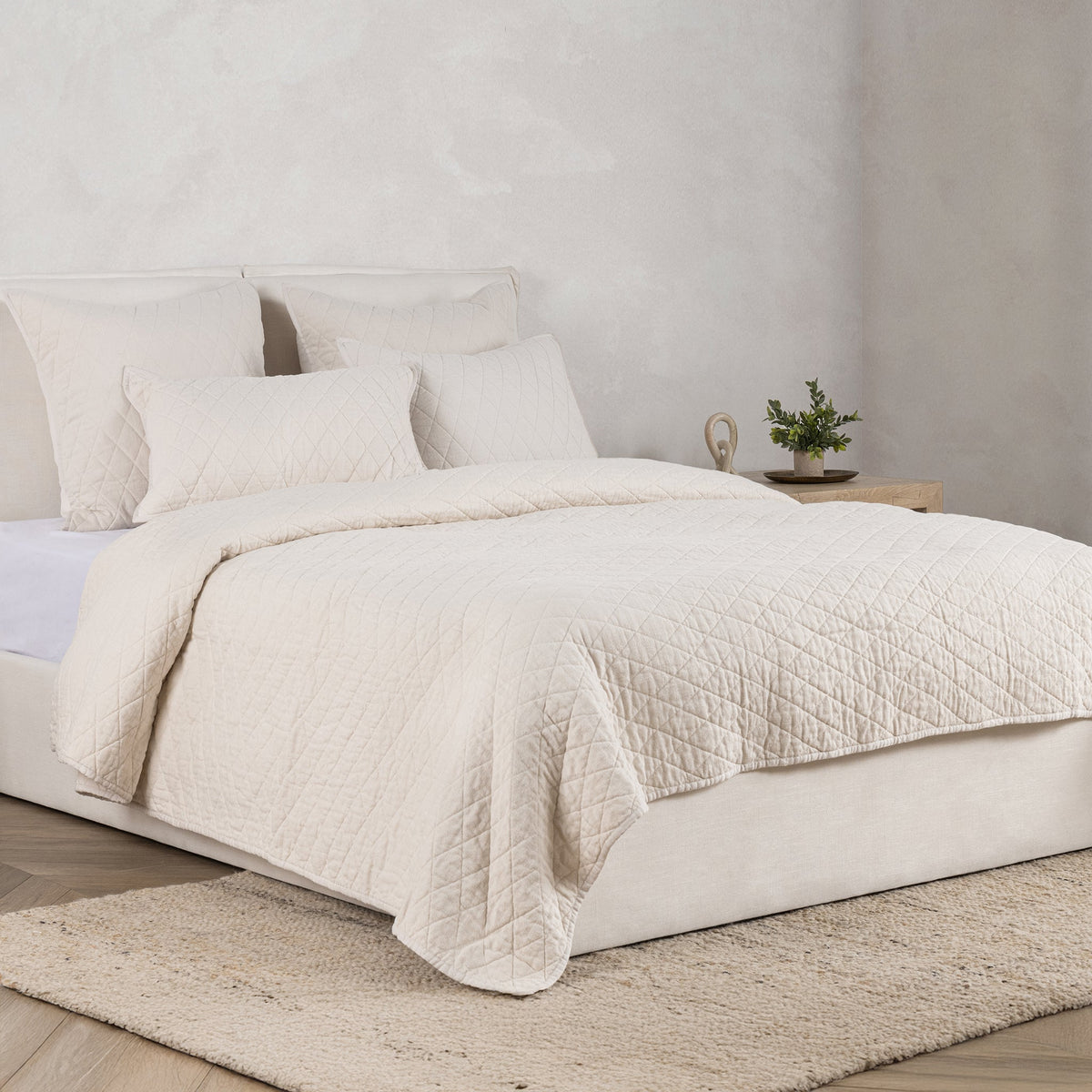 Vintage Lana 3pc Queen Quilt Set