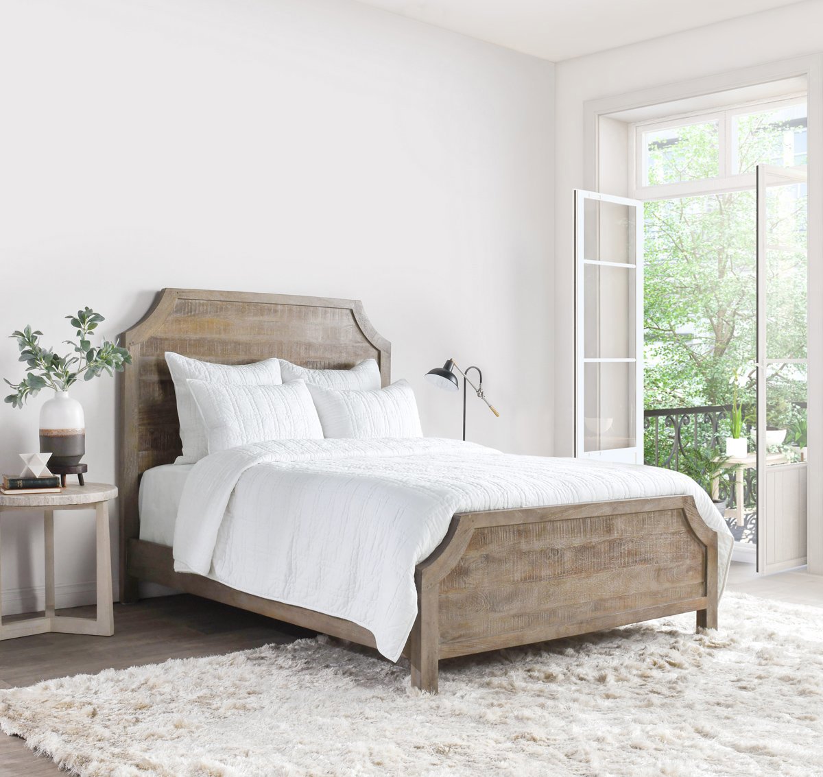 Carly White 4pc King Quilt Set with Silvadur Tech