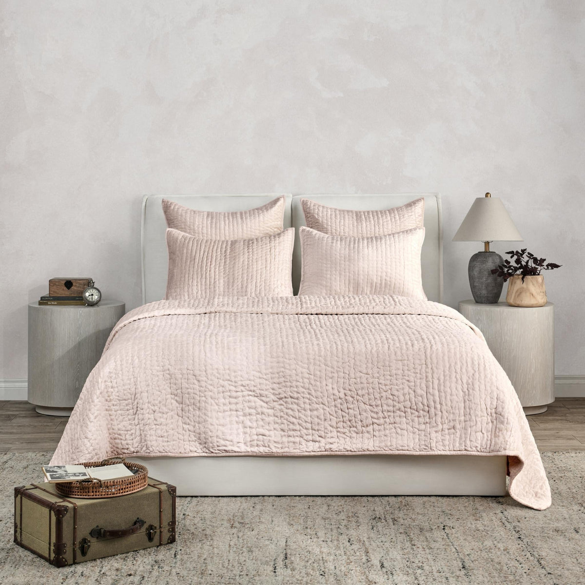 Bari Velvet Bedding Set