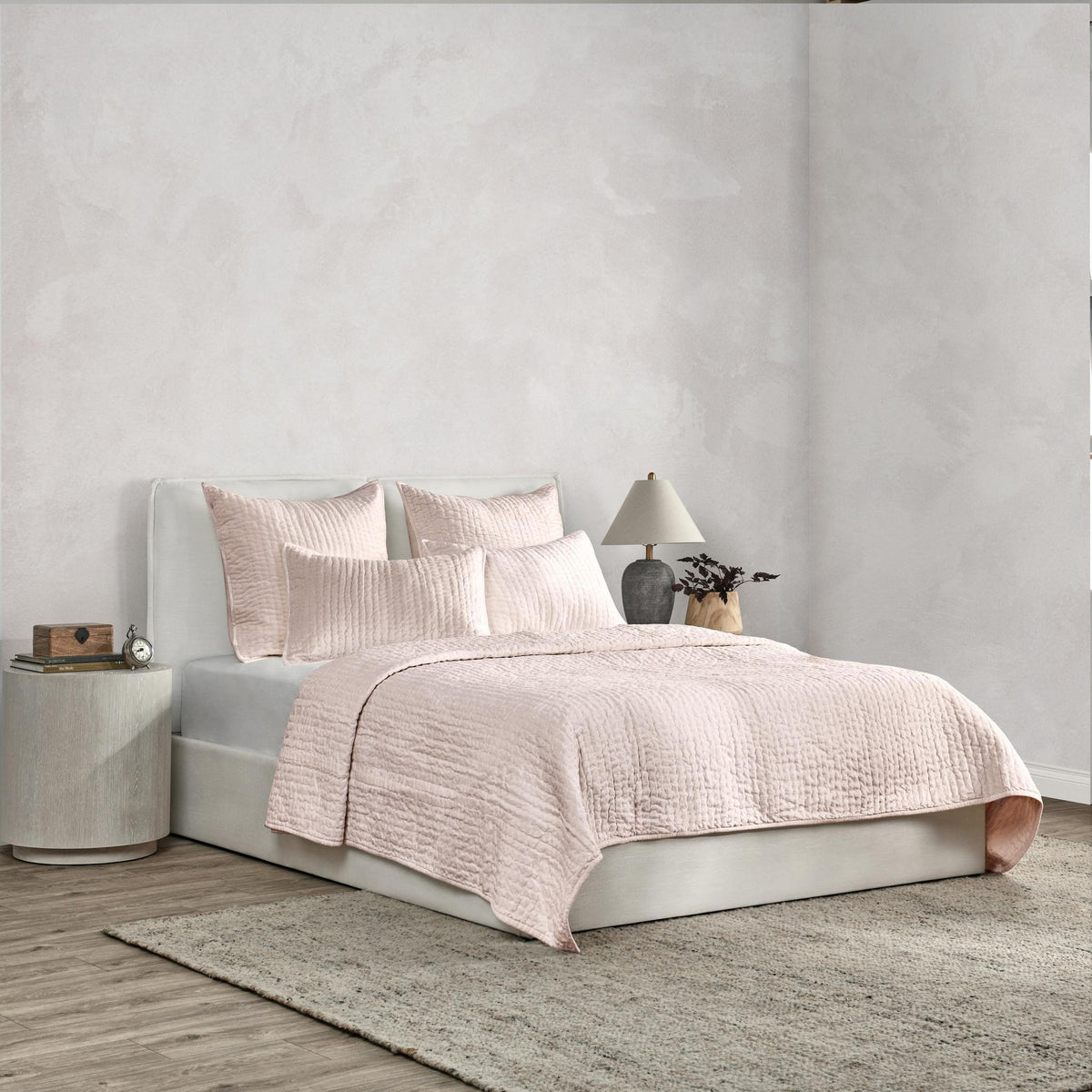 Bari Velvet Bedding Set