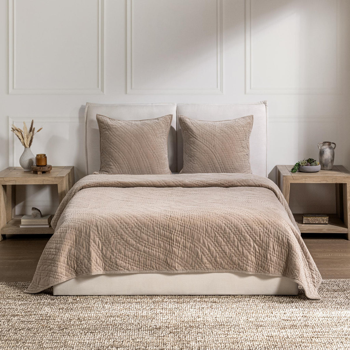 Elms Velvet 3pc Queen Quilt Set