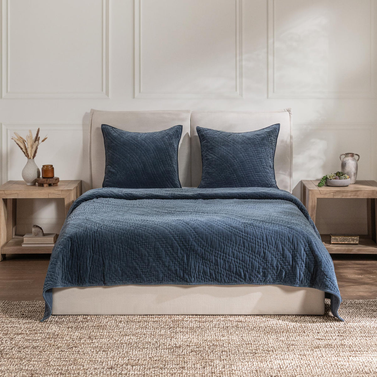 Elms Velvet 3pc Queen Quilt Set