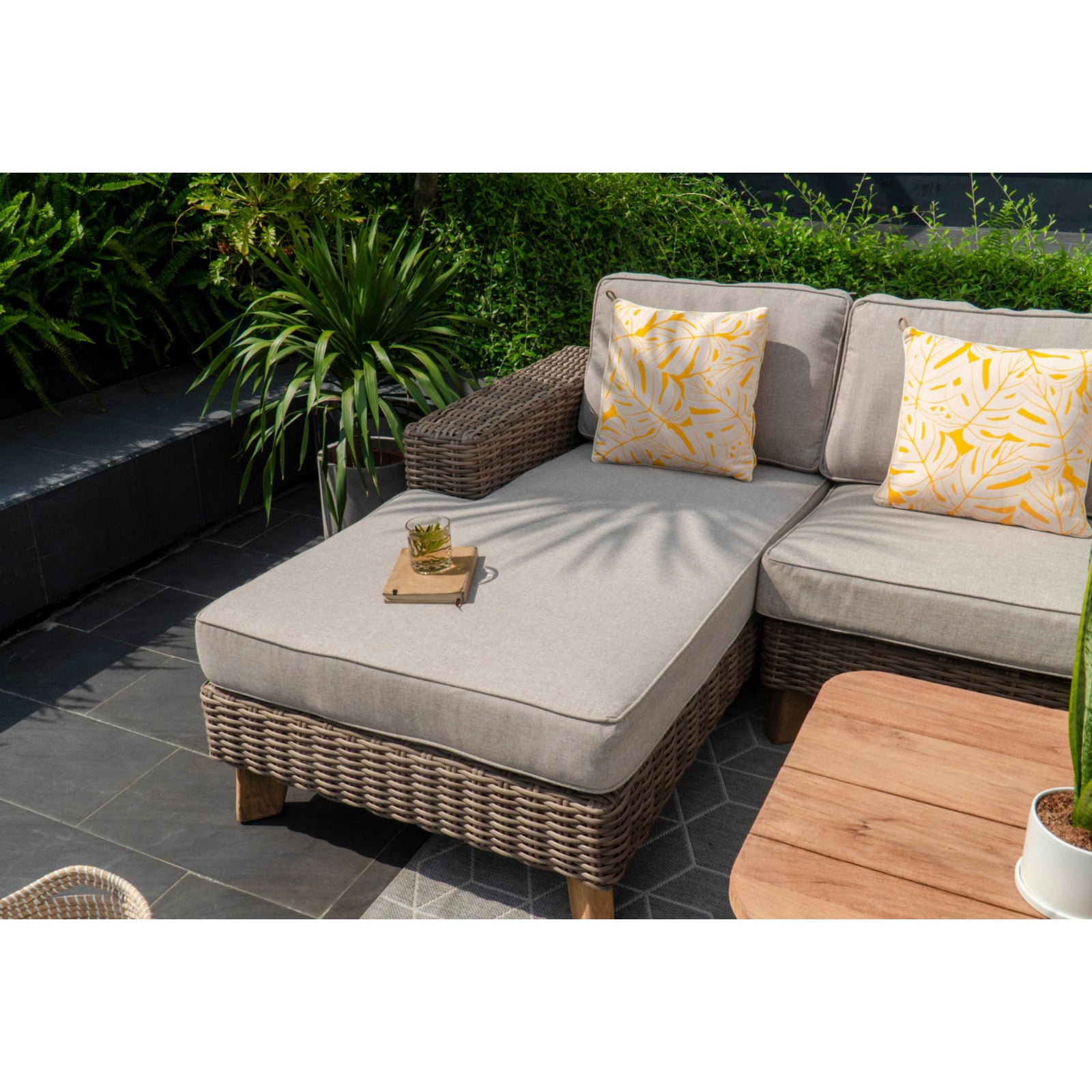 Bahamas Right Arm Chaise Lounge