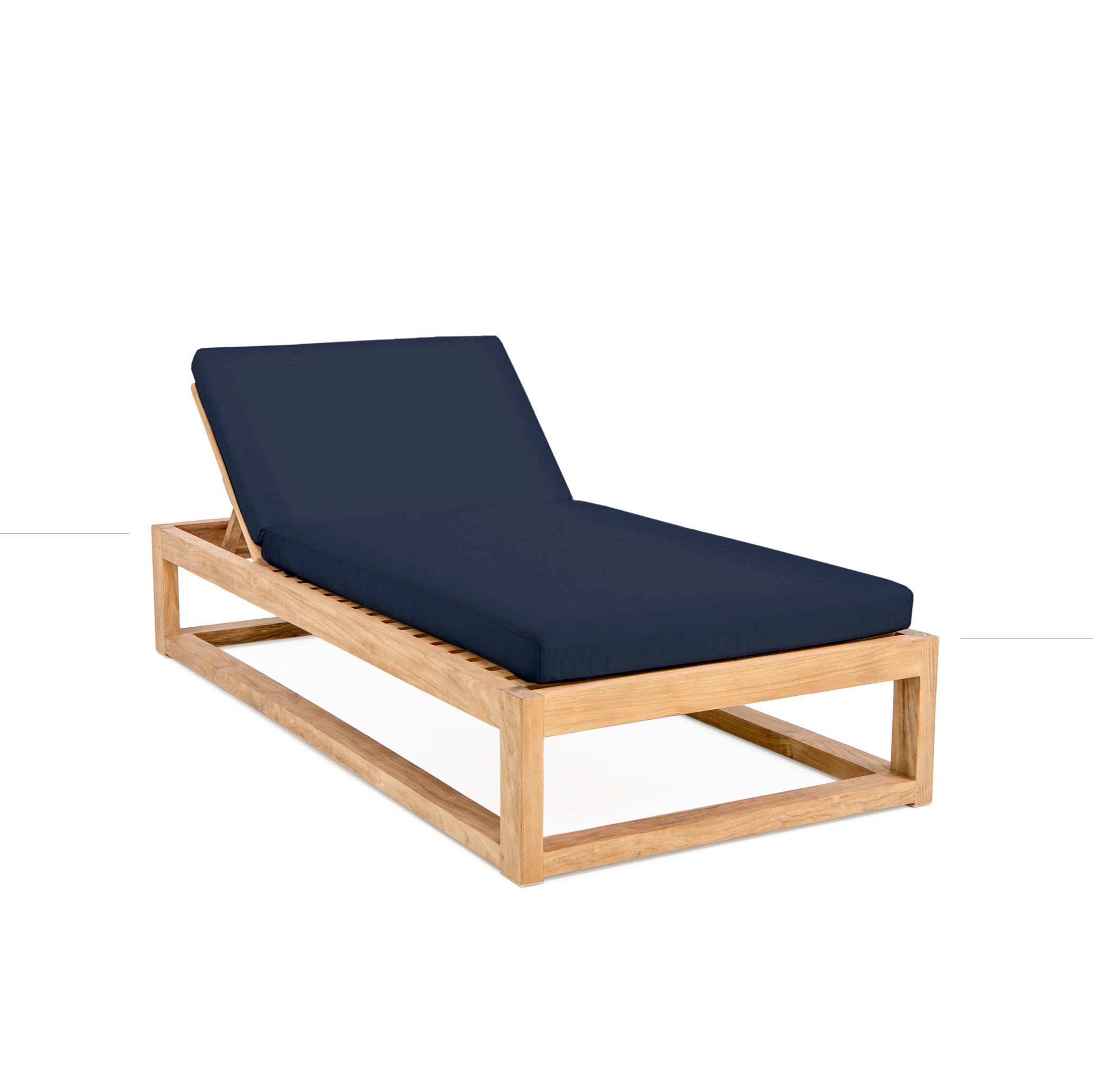 Caldas Chaise Lounge