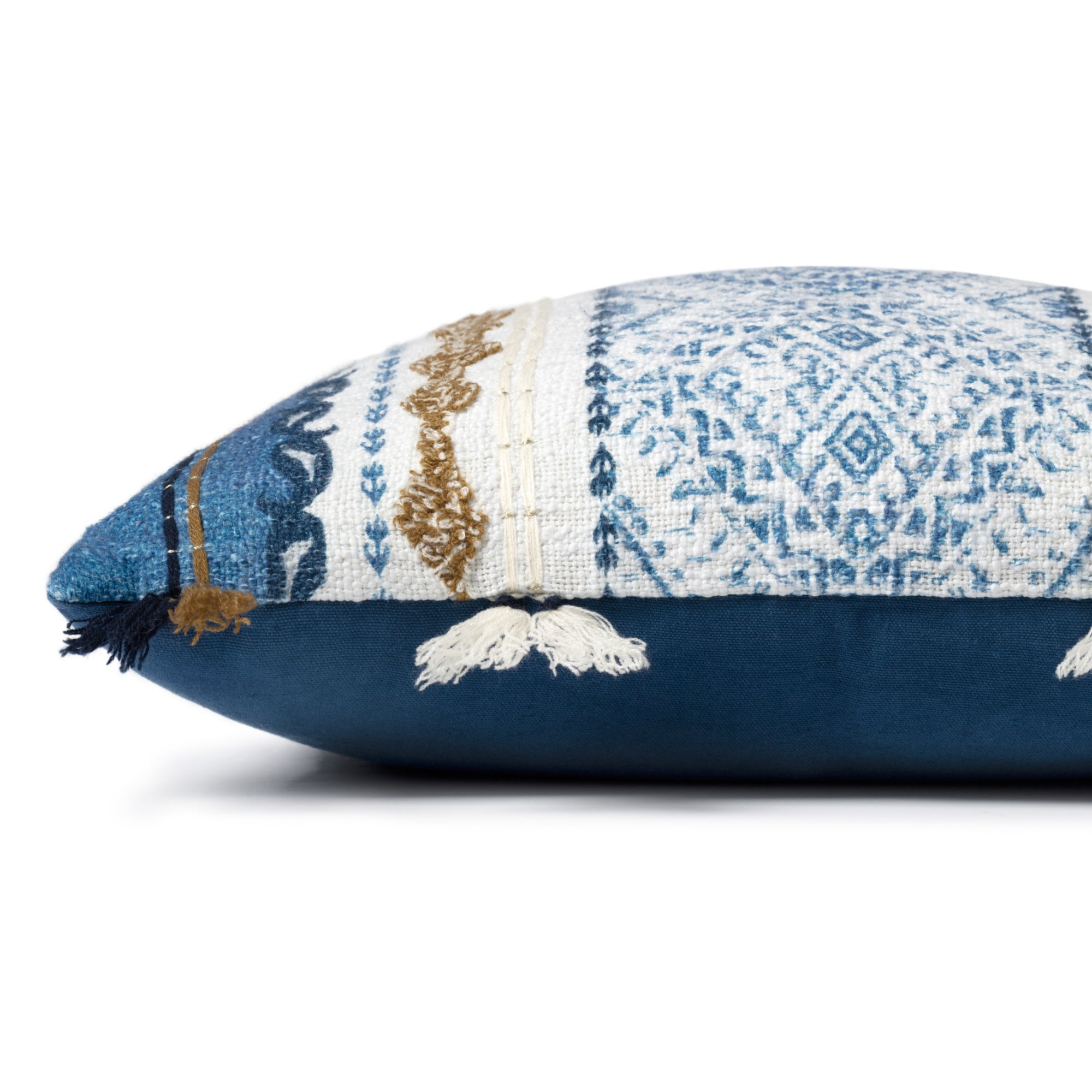 Loloi P0930 Blue/Natural 18" x 18" Cover with Down Pillow