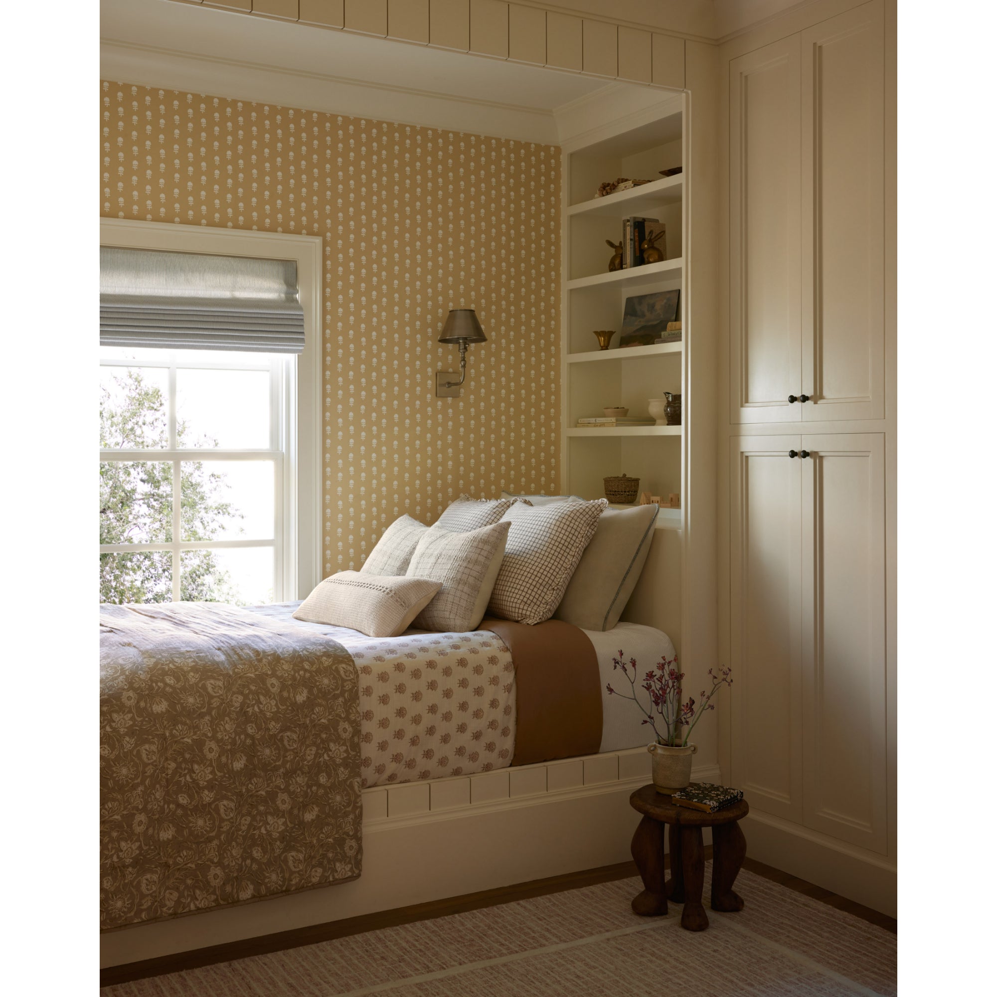 Chris Loves Julia x Loloi Harvey Ivory 12'' x 27'' Cover with Down Pillow
