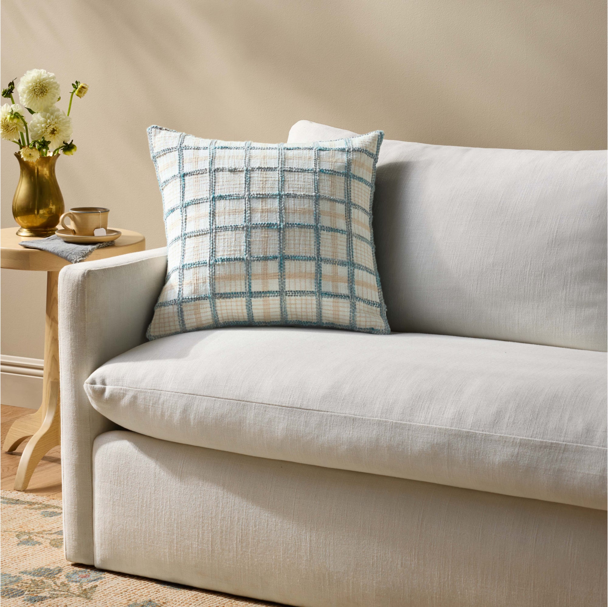 Chris Loves Julia x Loloi Norman 20" x 20" Cover with Down Pillow