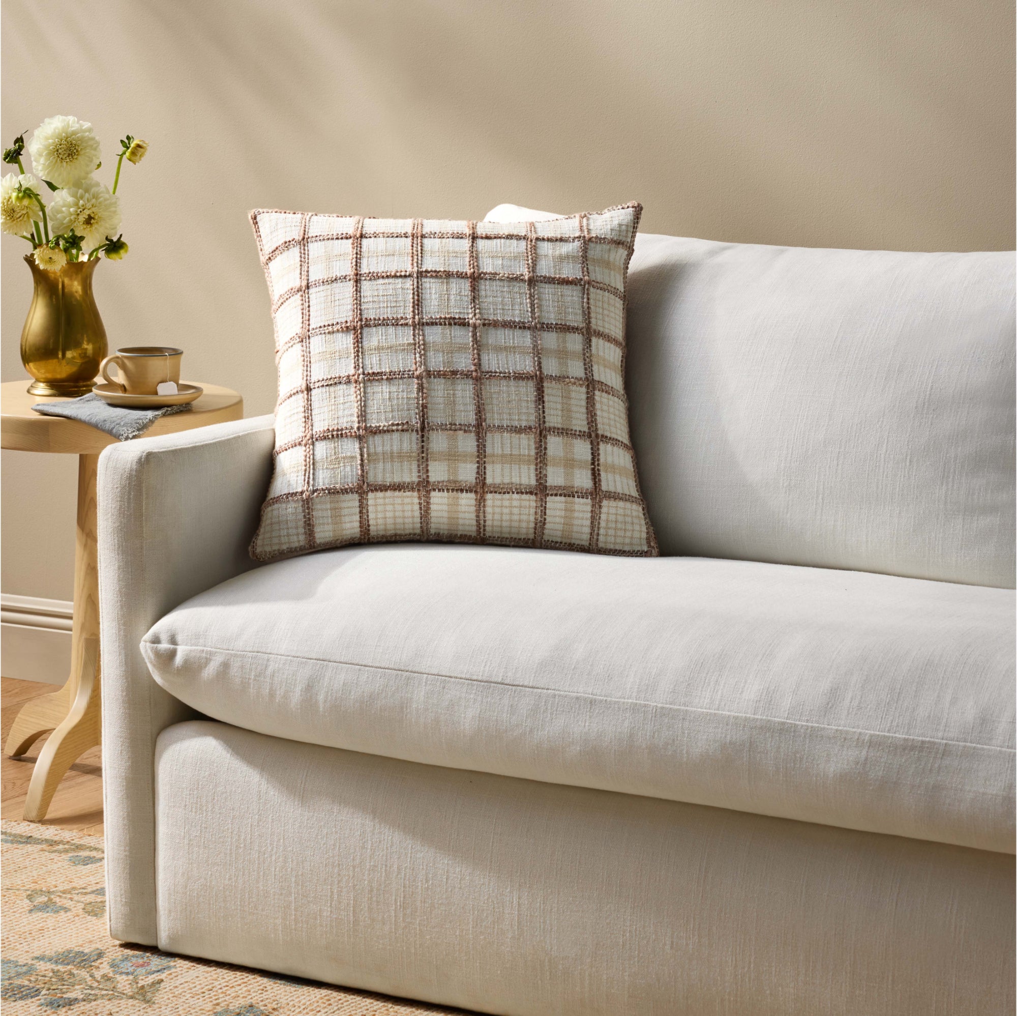 Chris Loves Julia x Loloi Norman 20" x 20" Cover with Down Pillow