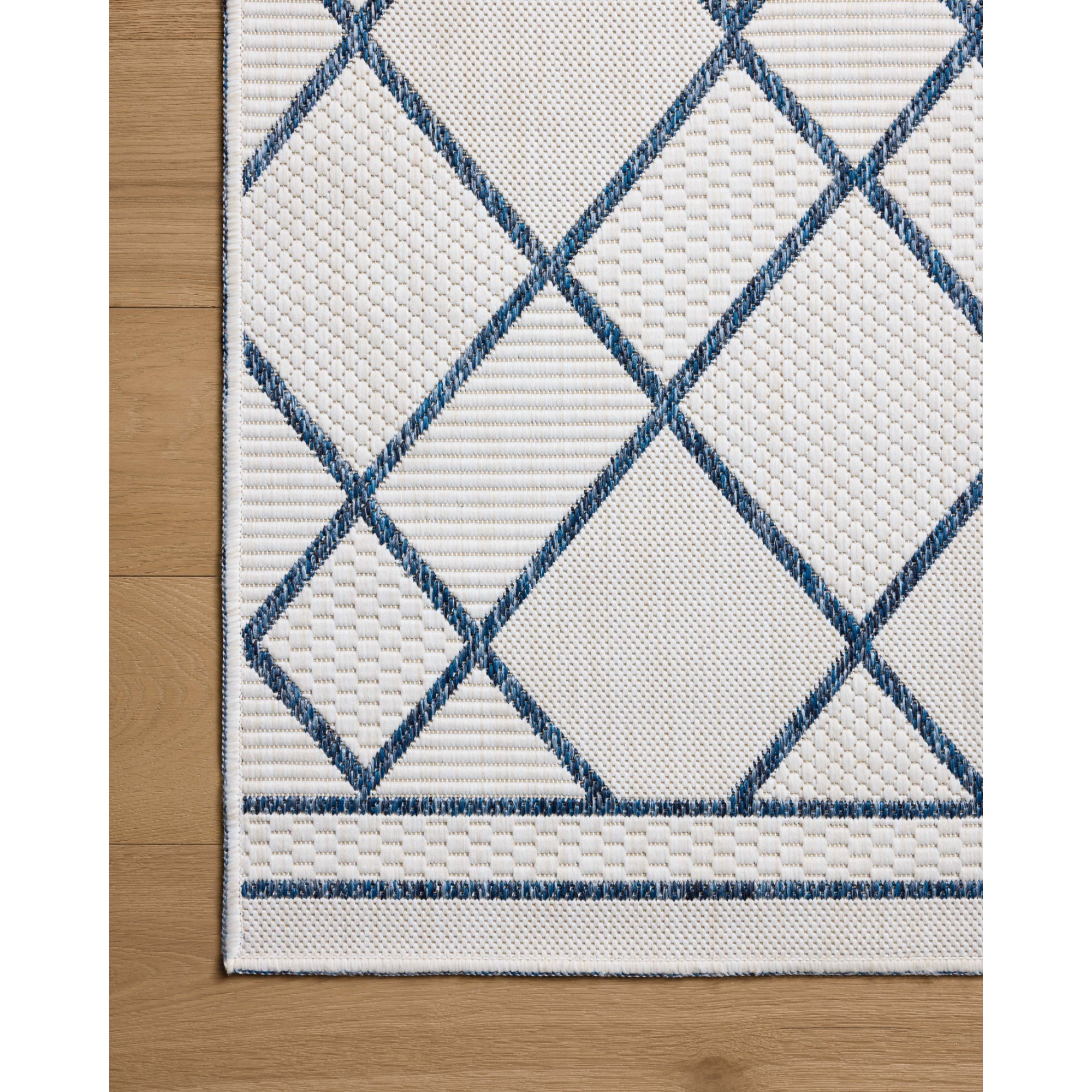 Loloi Easton Ivory/Denim Rug